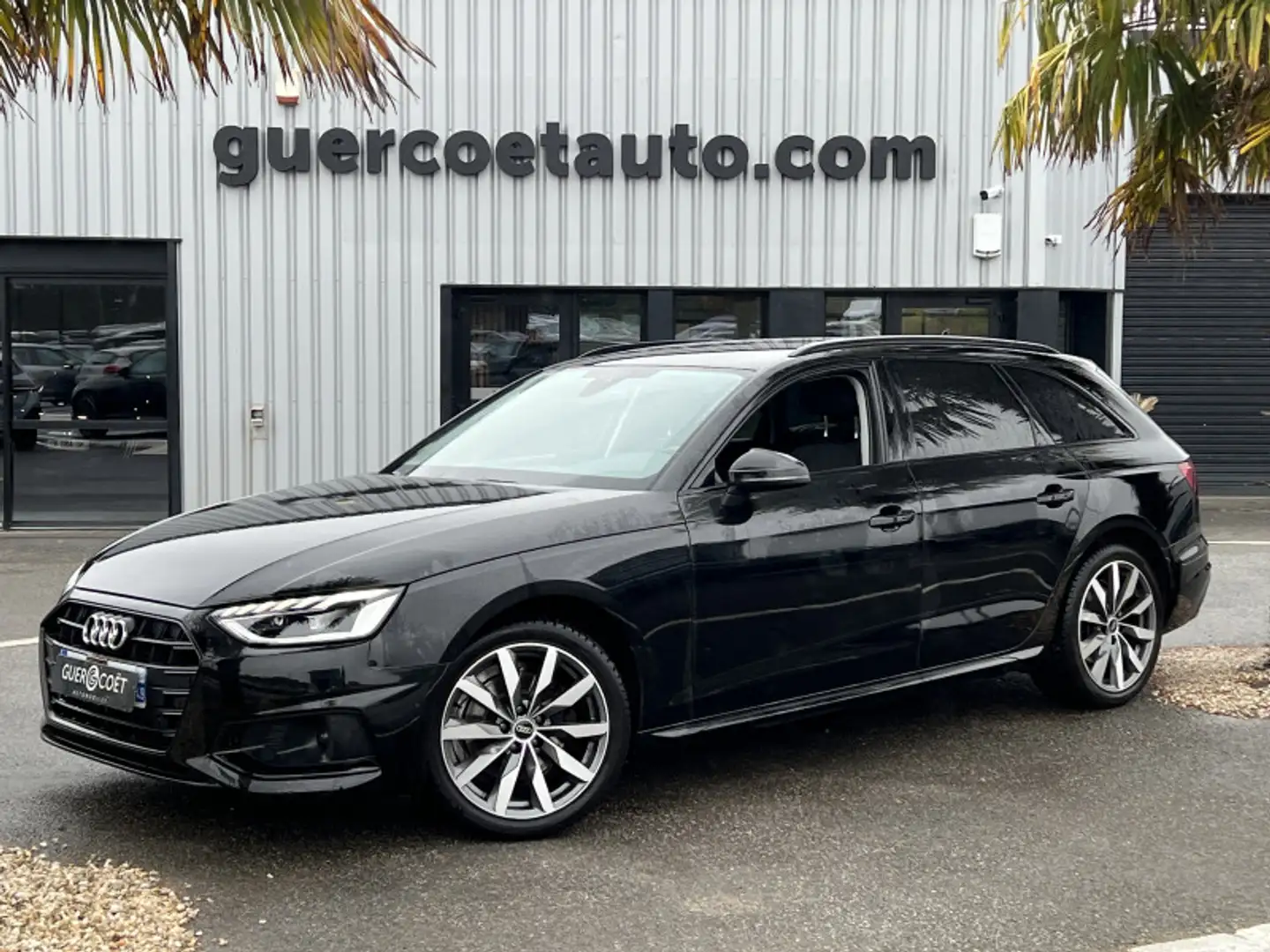 Audi A4 30 TDI 136CH BUSINESS LINE S TRONIC 7 7CV Noir - 1
