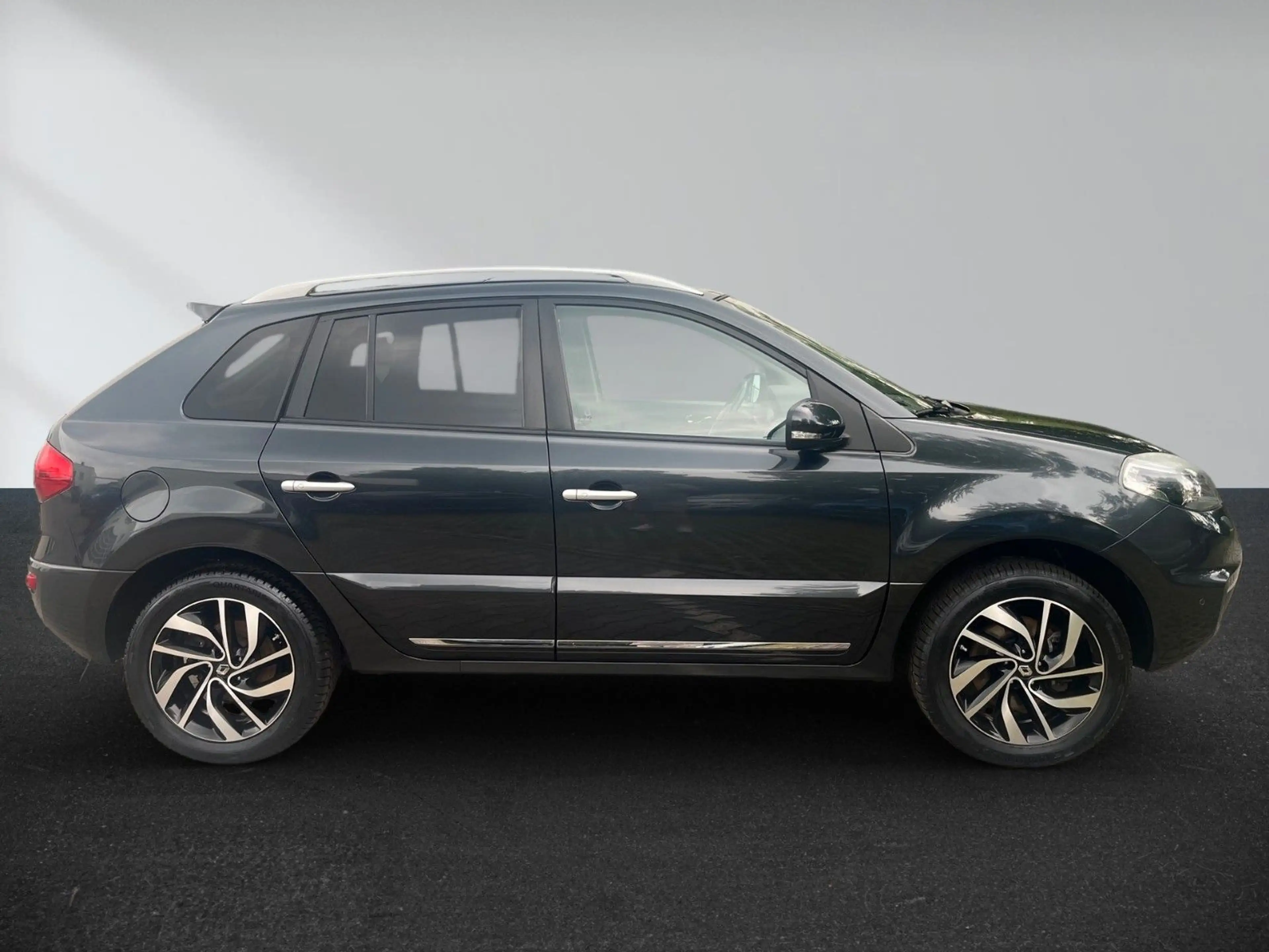 Renault Koleos dCi 175 FAP 4x4 Night and Day — photo 3