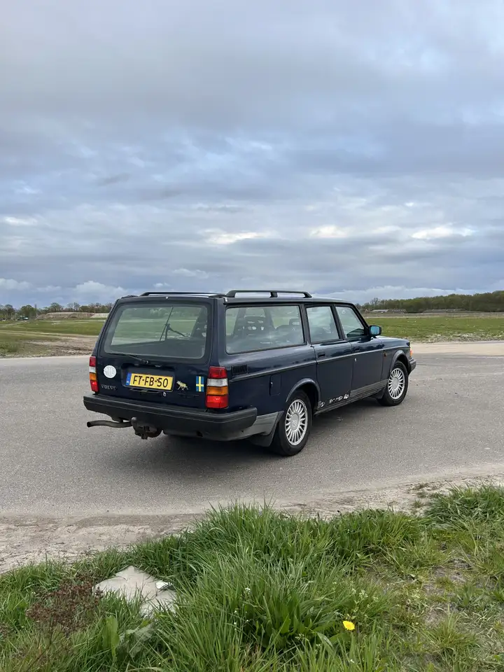 Volvo 240 GL Family Edition, foto 3