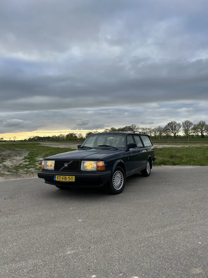 Volvo 240 GL Family Edition, foto 1