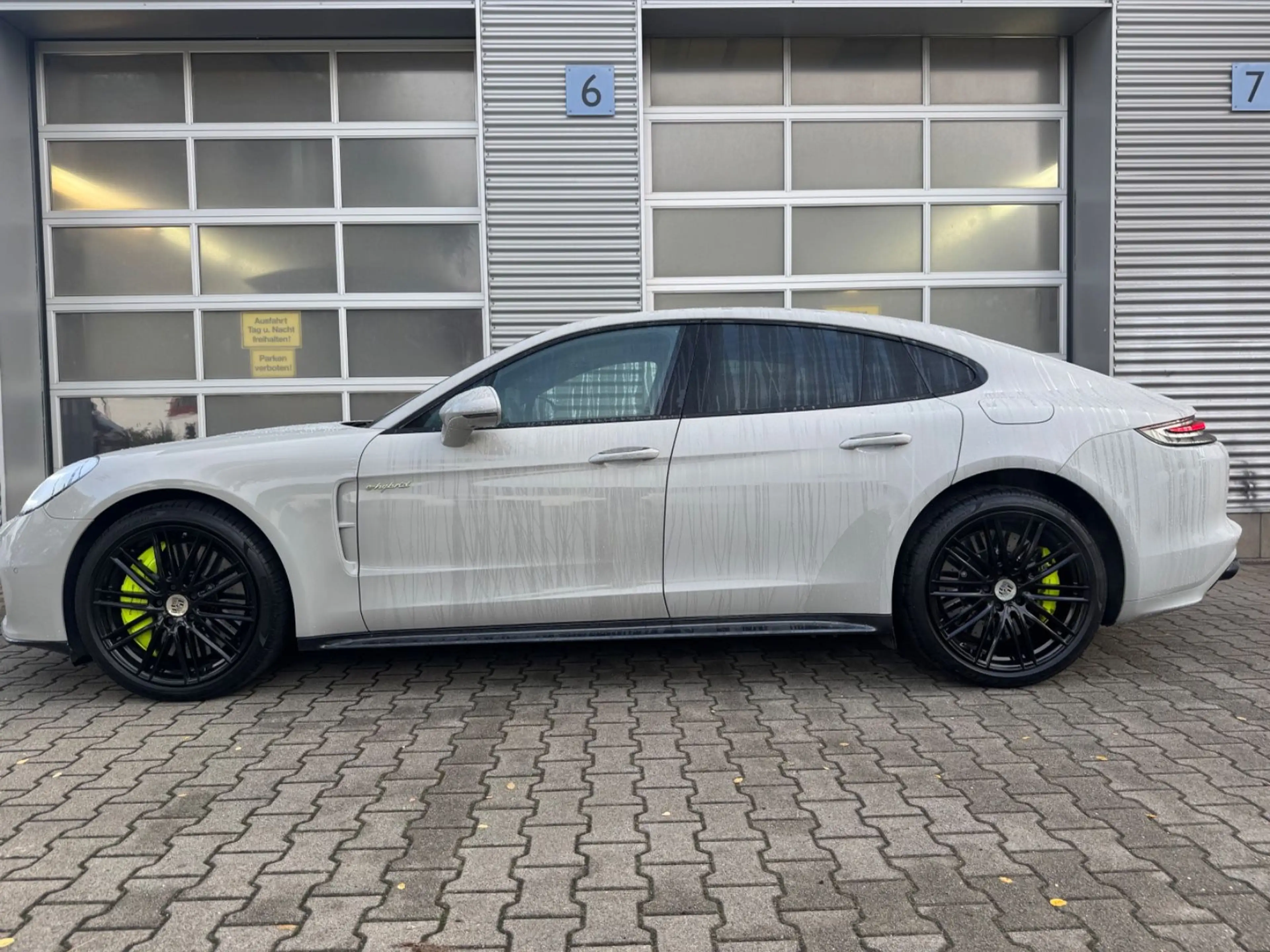 Porsche Panamera Turbo S E-Hybrid — photo 2
