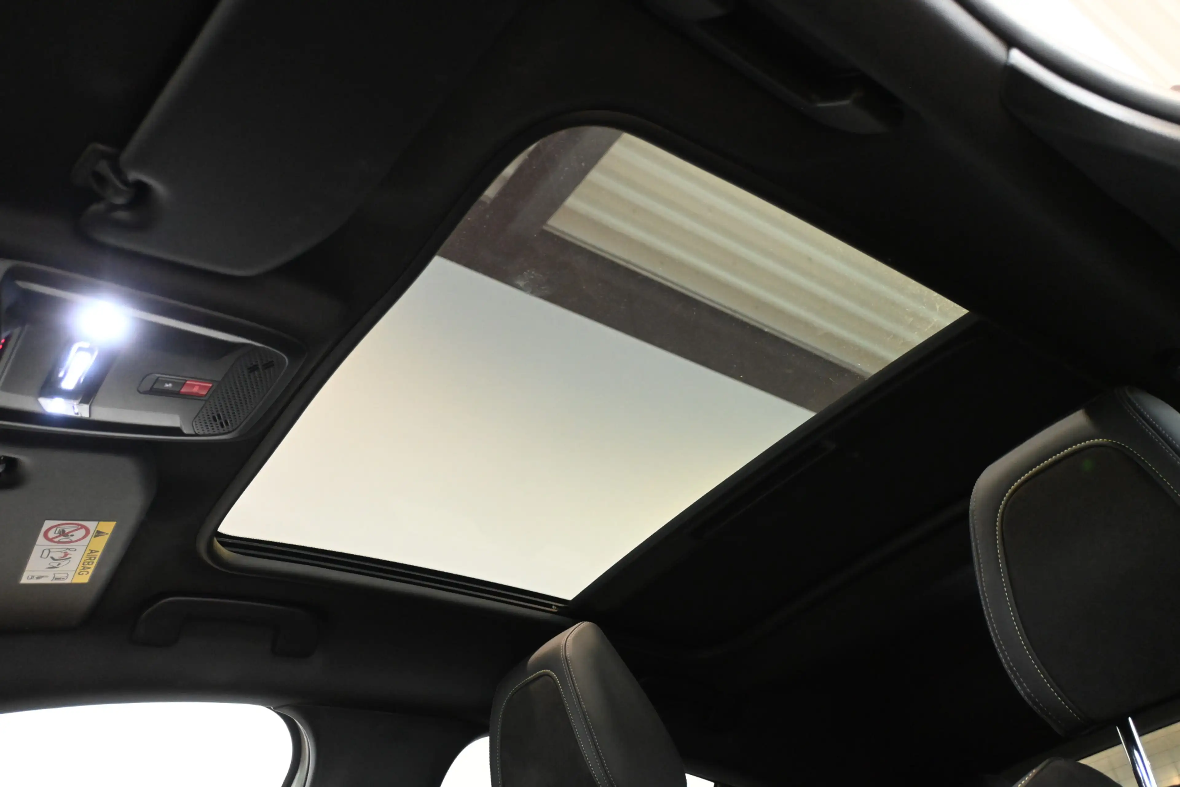 Peugeot e-208 EV GT Pack Clima Adaptieve cruise SOH 100% Panoram — photo 12