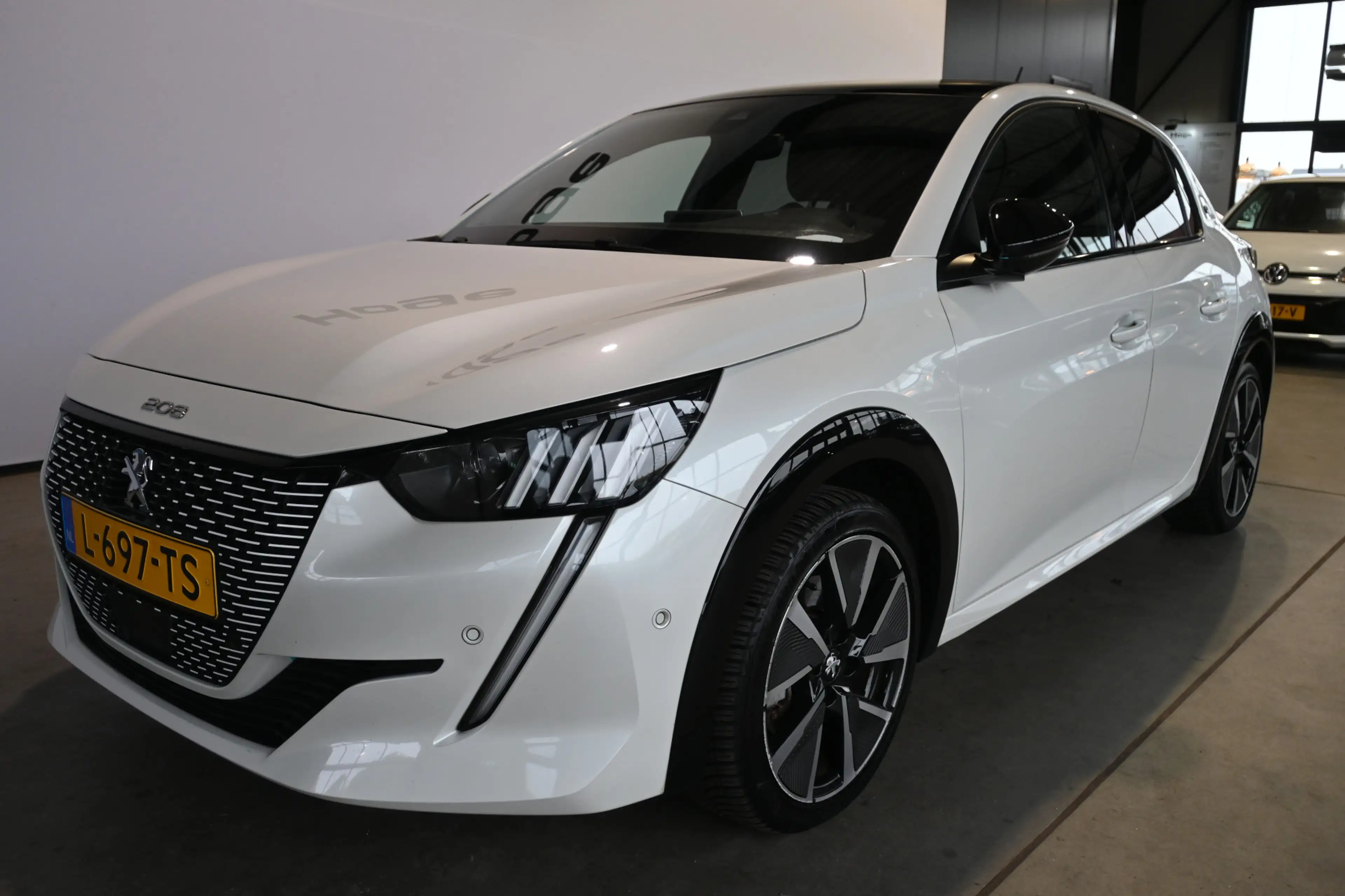 Peugeot e-208 EV GT Pack Clima Adaptieve cruise SOH 100% Panoram — photo 7