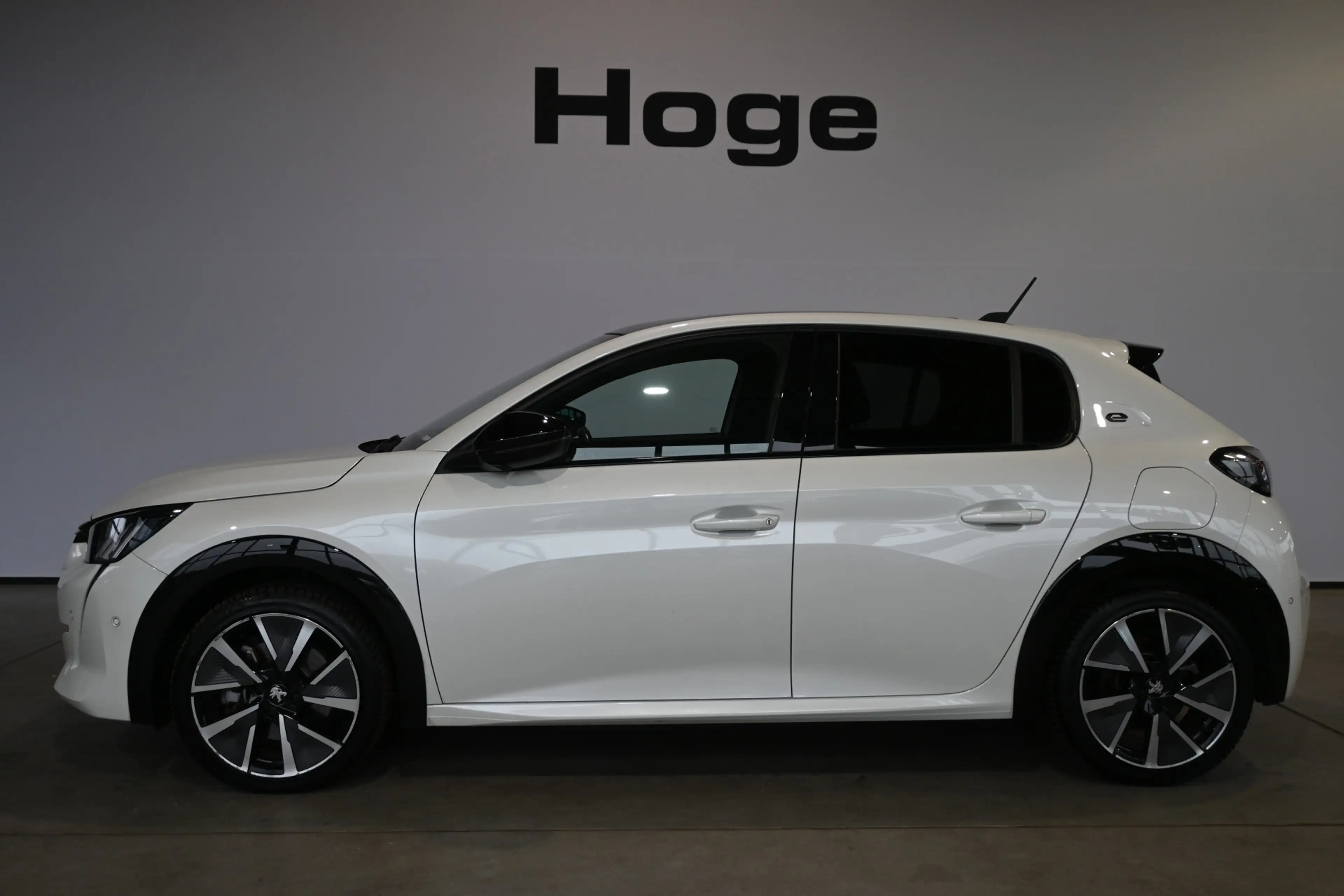 Peugeot e-208 EV GT Pack Clima Adaptieve cruise SOH 100% Panoram — photo 3