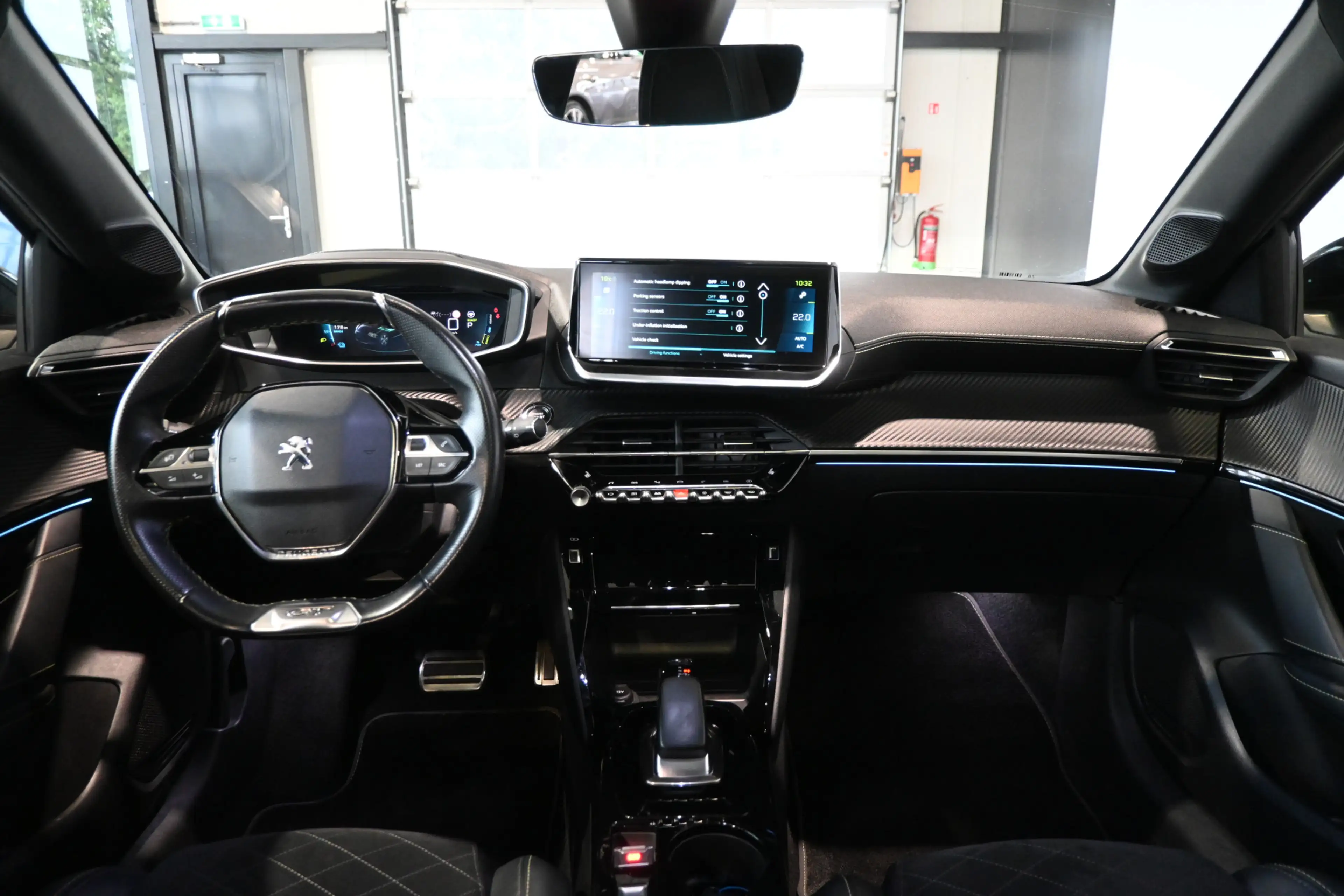 Peugeot e-208 EV GT Pack Clima Adaptieve cruise SOH 100% Panoram — photo 2