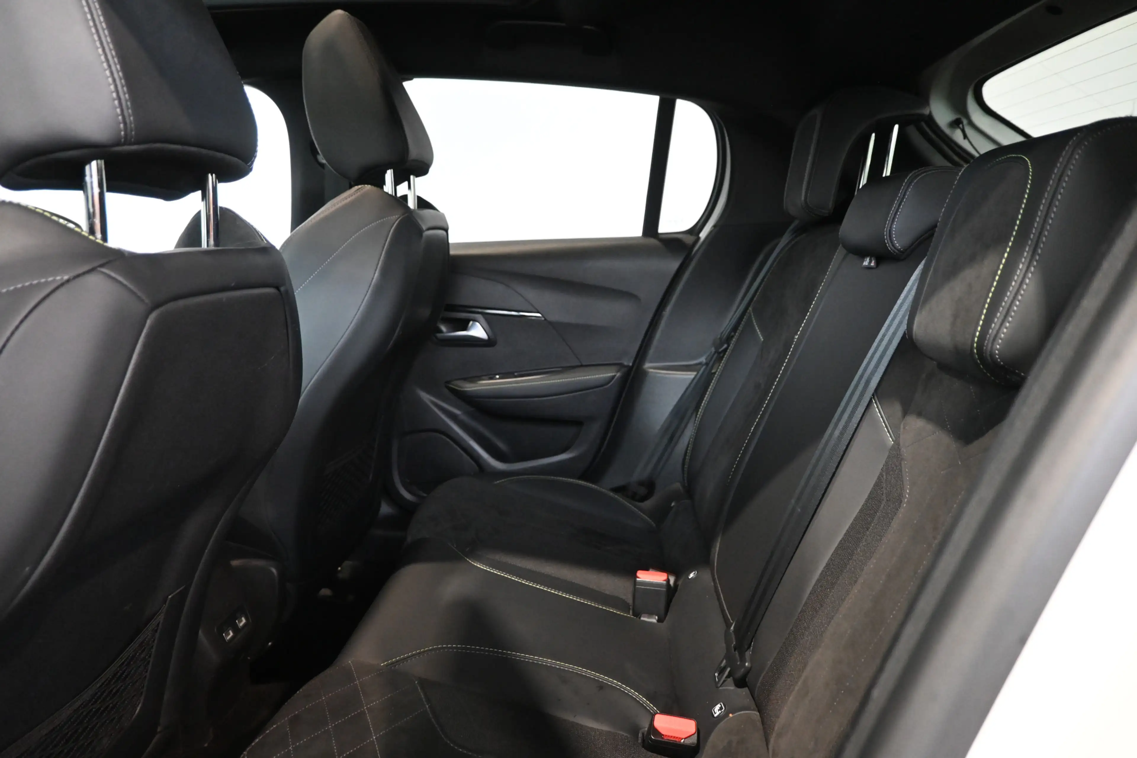 Peugeot e-208 EV GT Pack Clima Adaptieve cruise SOH 100% Panoram — photo 9