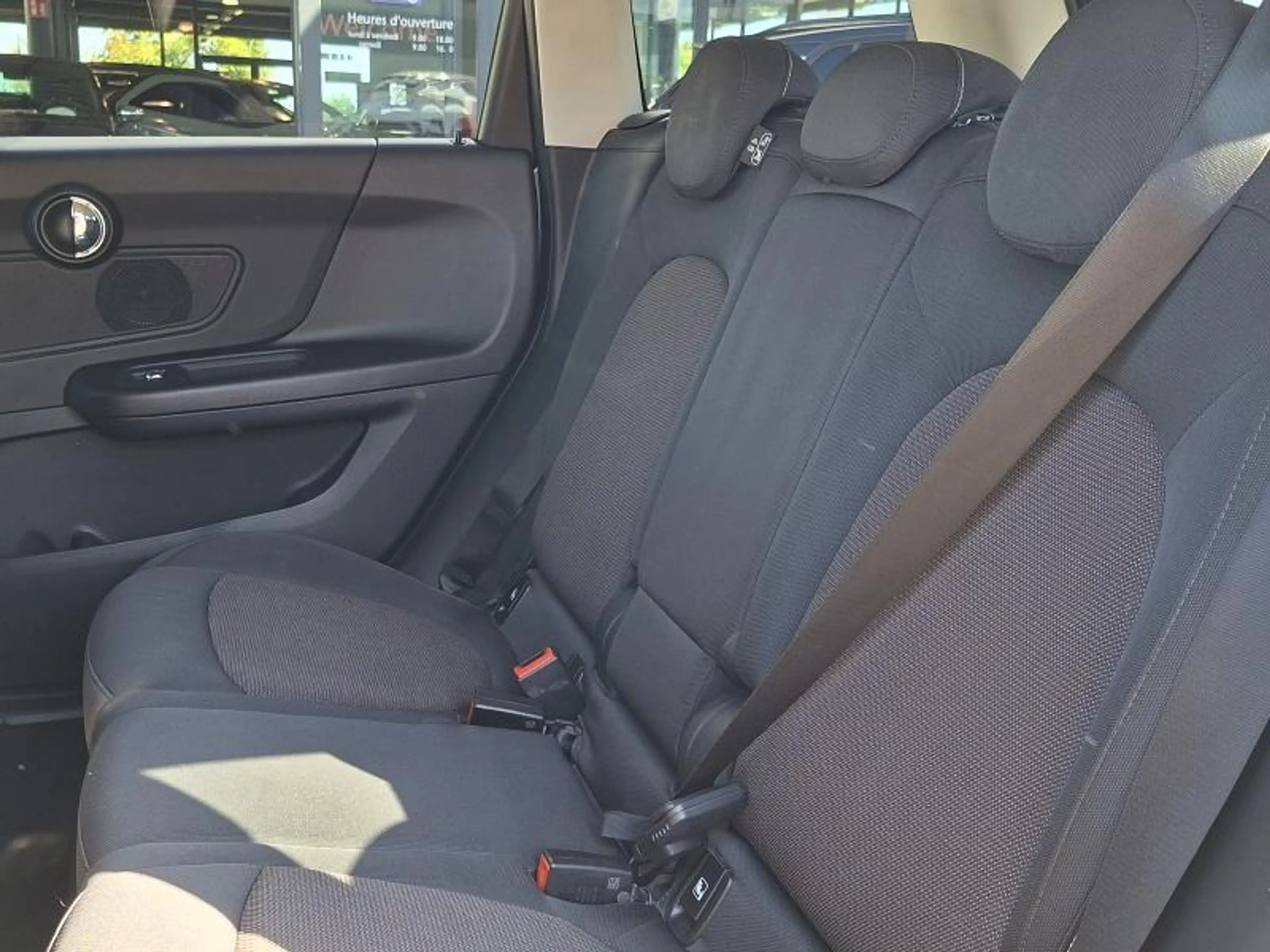 MINI Cooper Countryman Cooper — photo 11