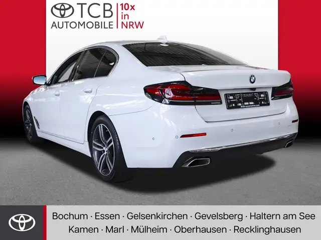 BMW 5 Series view 2