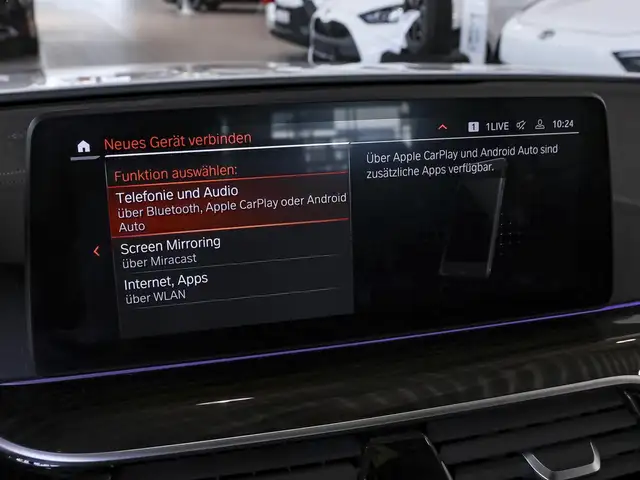 BMW 5 Series view 11