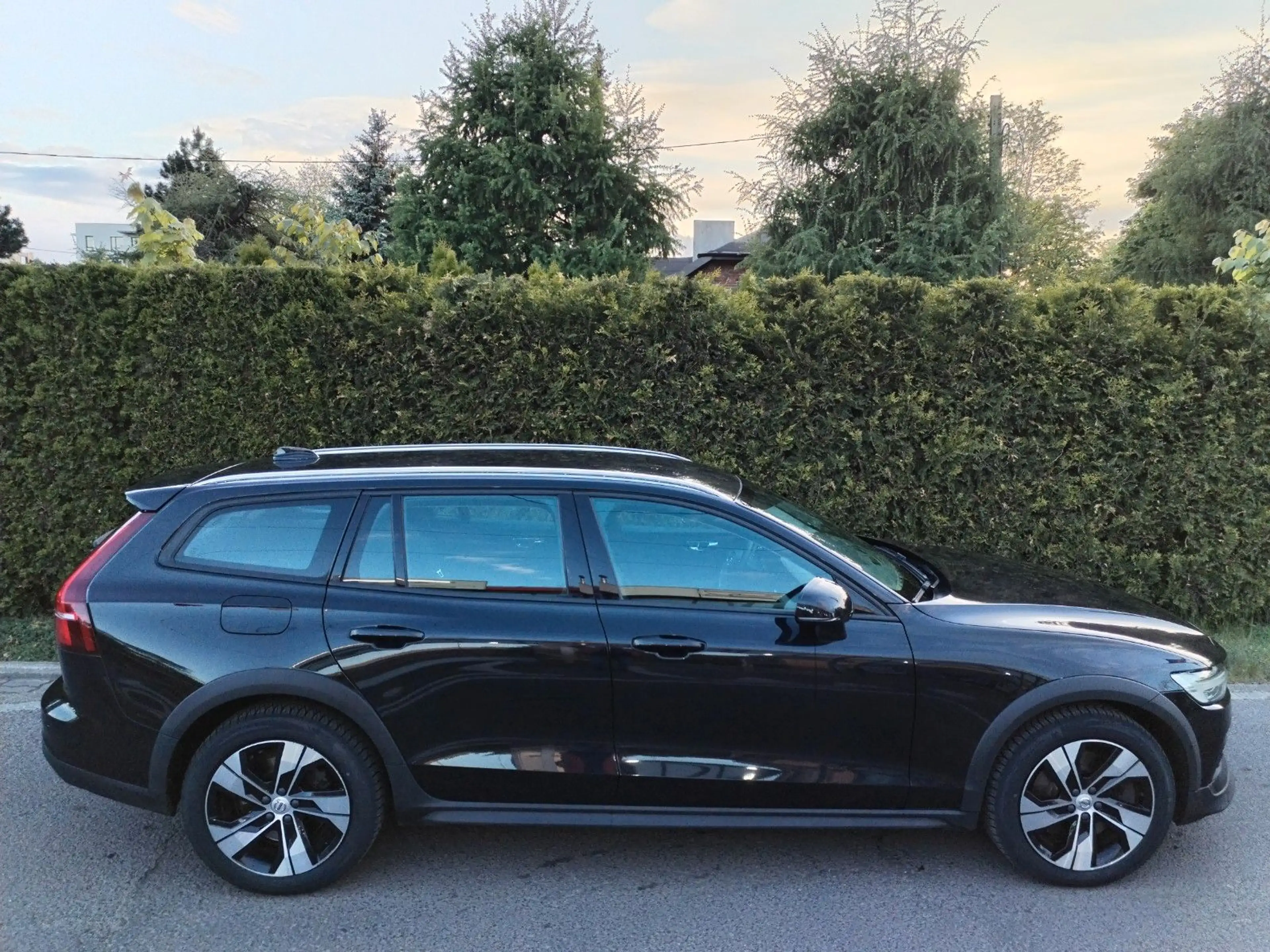 Volvo V60 Cross Country D3 AWD Geartronic Pro — photo 5