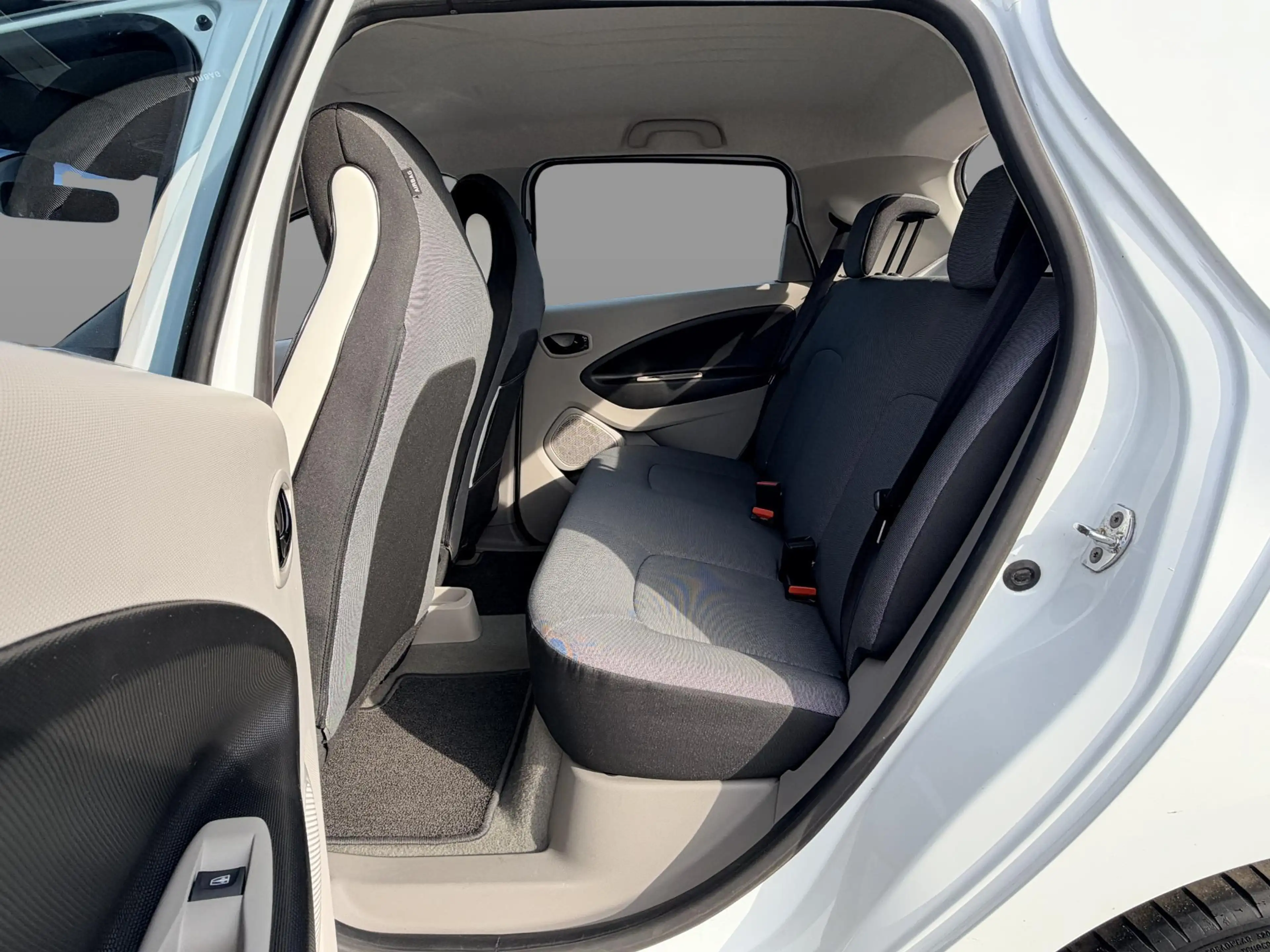 Renault ZOE Q210 Zen Quickcharge 22 kWh (ex Accu) 3 fase / Cam — photo 9