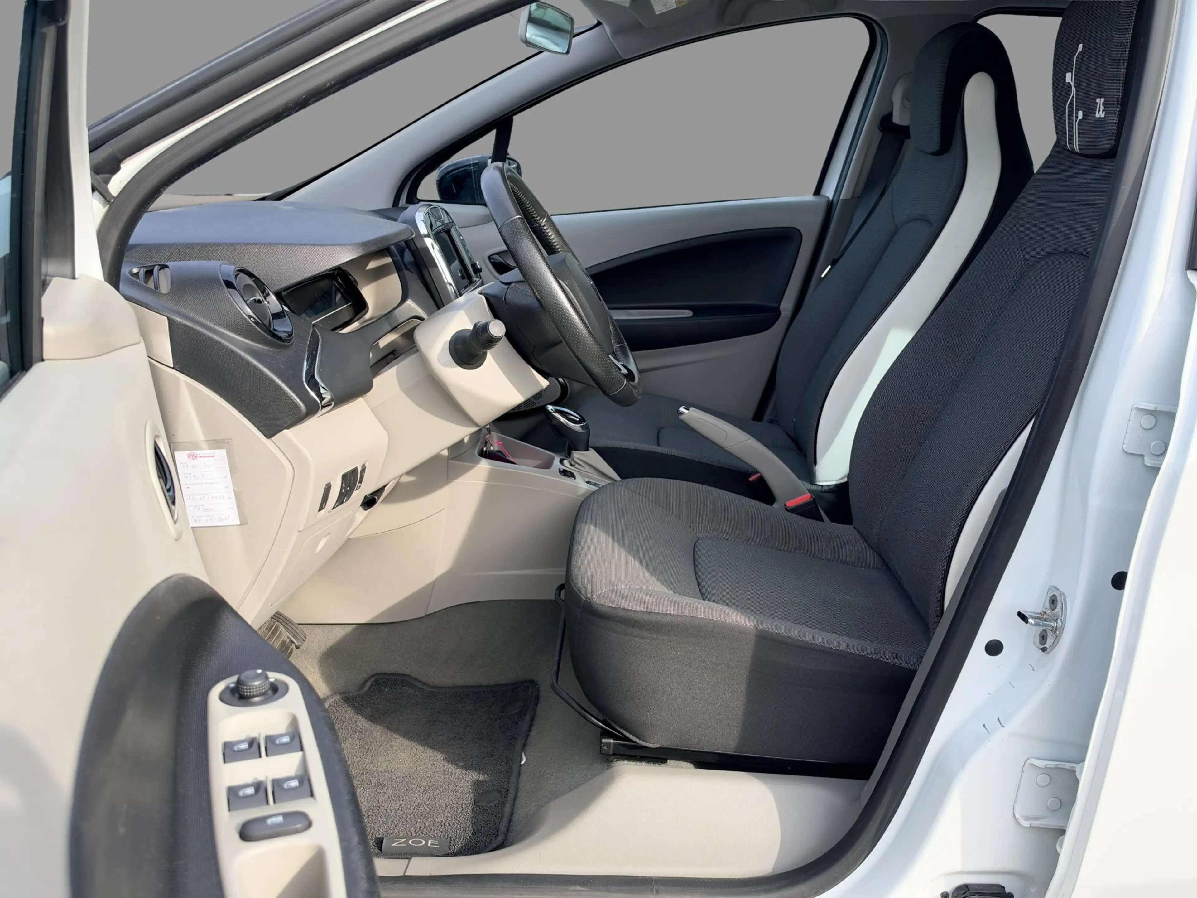 Renault ZOE Q210 Zen Quickcharge 22 kWh (ex Accu) 3 fase / Cam — photo 8