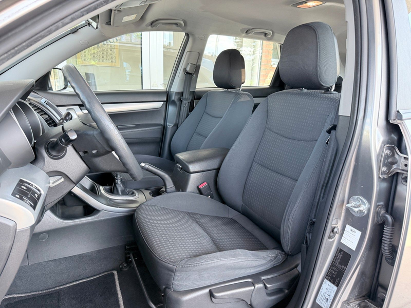 Kia Sorento Attract 2WD Klima/PDC/Allwetter/AHK — photo 13