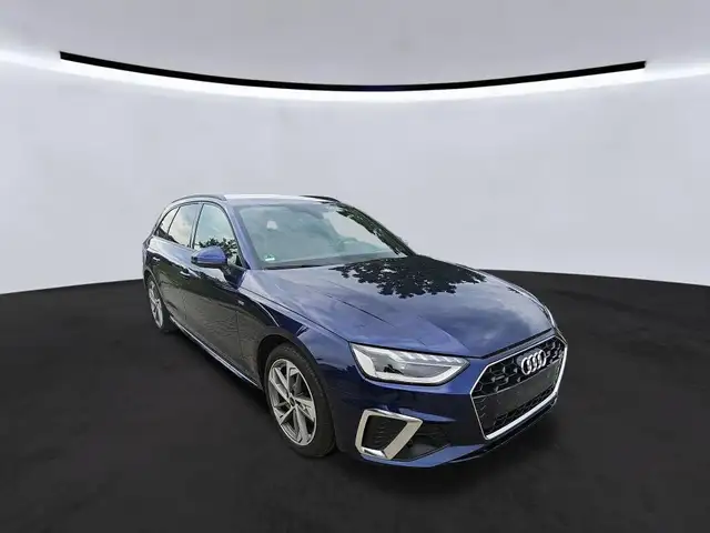 Audi A4 view 2