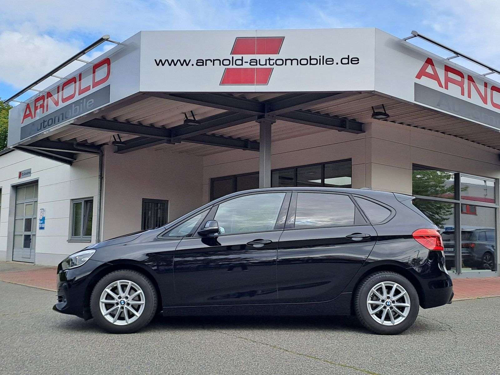 BMW 218
