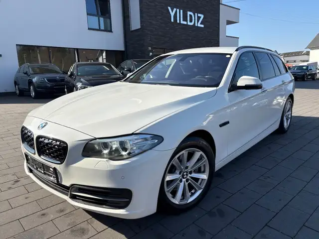 BMW 520 520dA Touring * XENON * NAVI * LEDER * LUFT