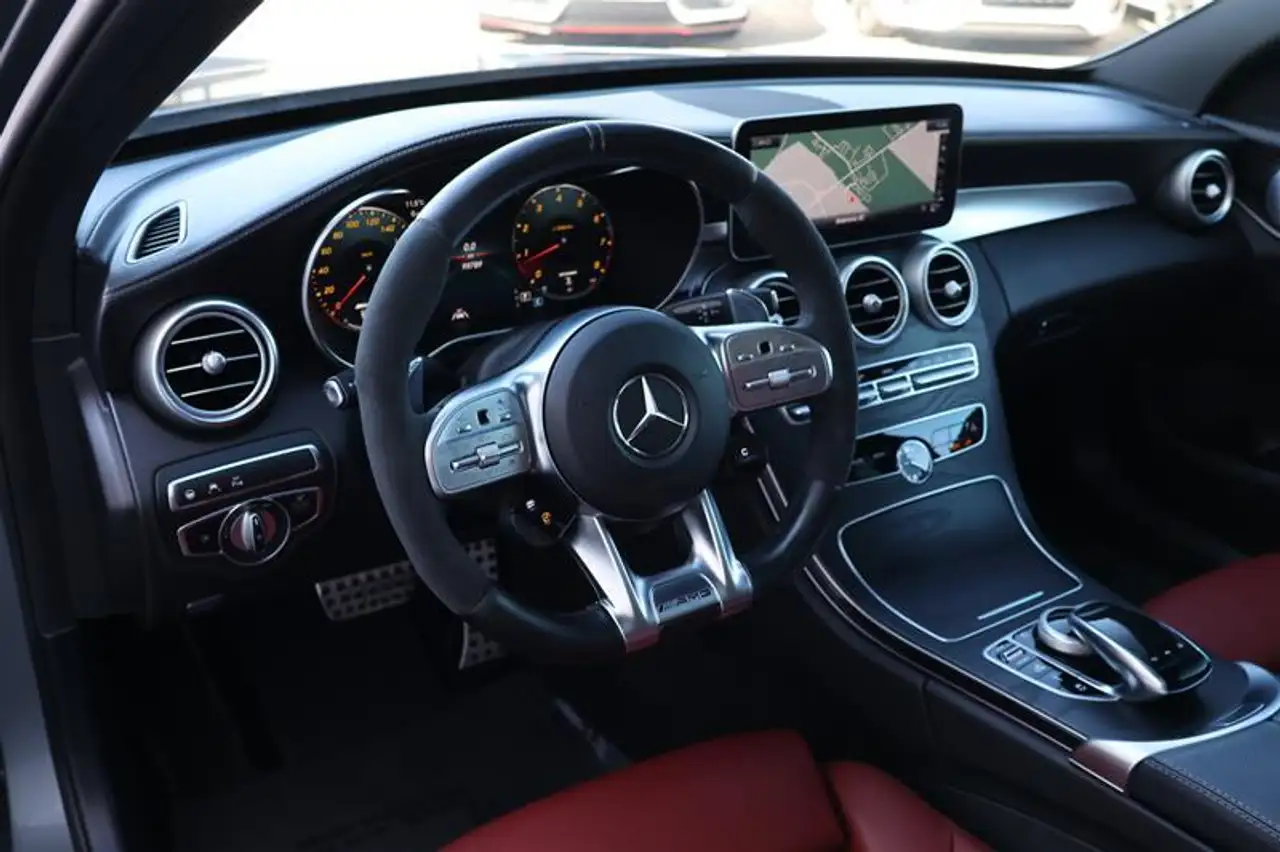 Mercedes-Benz C-Class снимка Mercedes-Benz C-Class