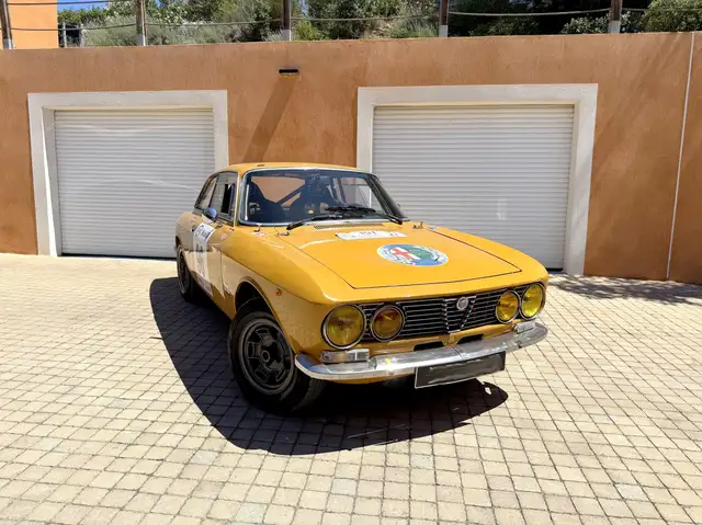 Alfa Romeo 2000 Alfa Romeo Giulia GT 2000 Veloce coupe