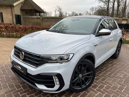 Volkswagen T-Roc R 2.0 TSI 4Motion | Akrapovic | Beats | 19” |