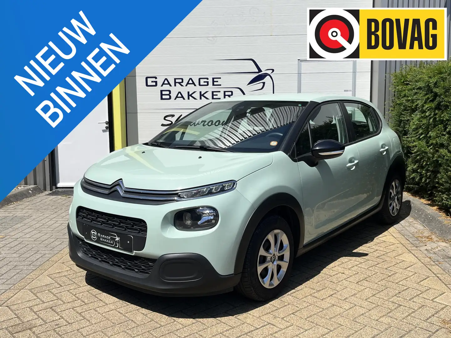 Citroen C3 1.2 PureTech S&S Feel Edition Trekhaak, Climate Co Green - 1