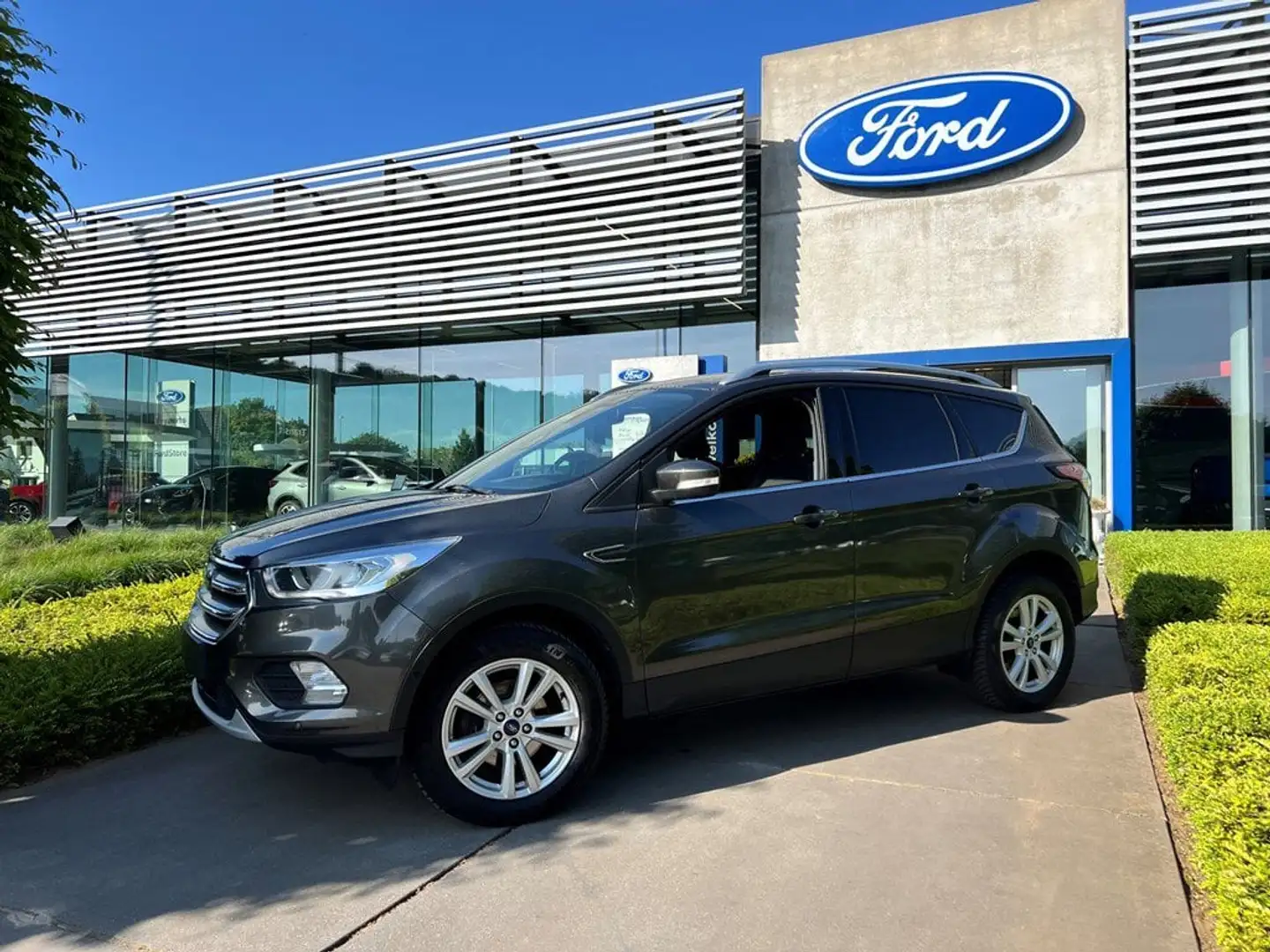 Ford Kuga Business Class 1.5i EcoBoost met 120 PK! - 1
