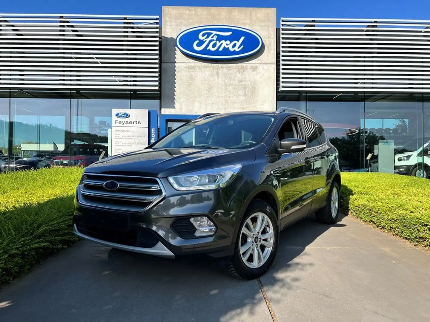 Ford Kuga Business Class 1.5i EcoBoost met 120 PK! - 2