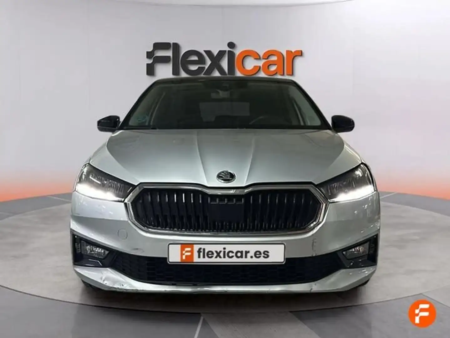 Skoda Fabia 1.0 TSI Style DSG 81kW Gris - 2
