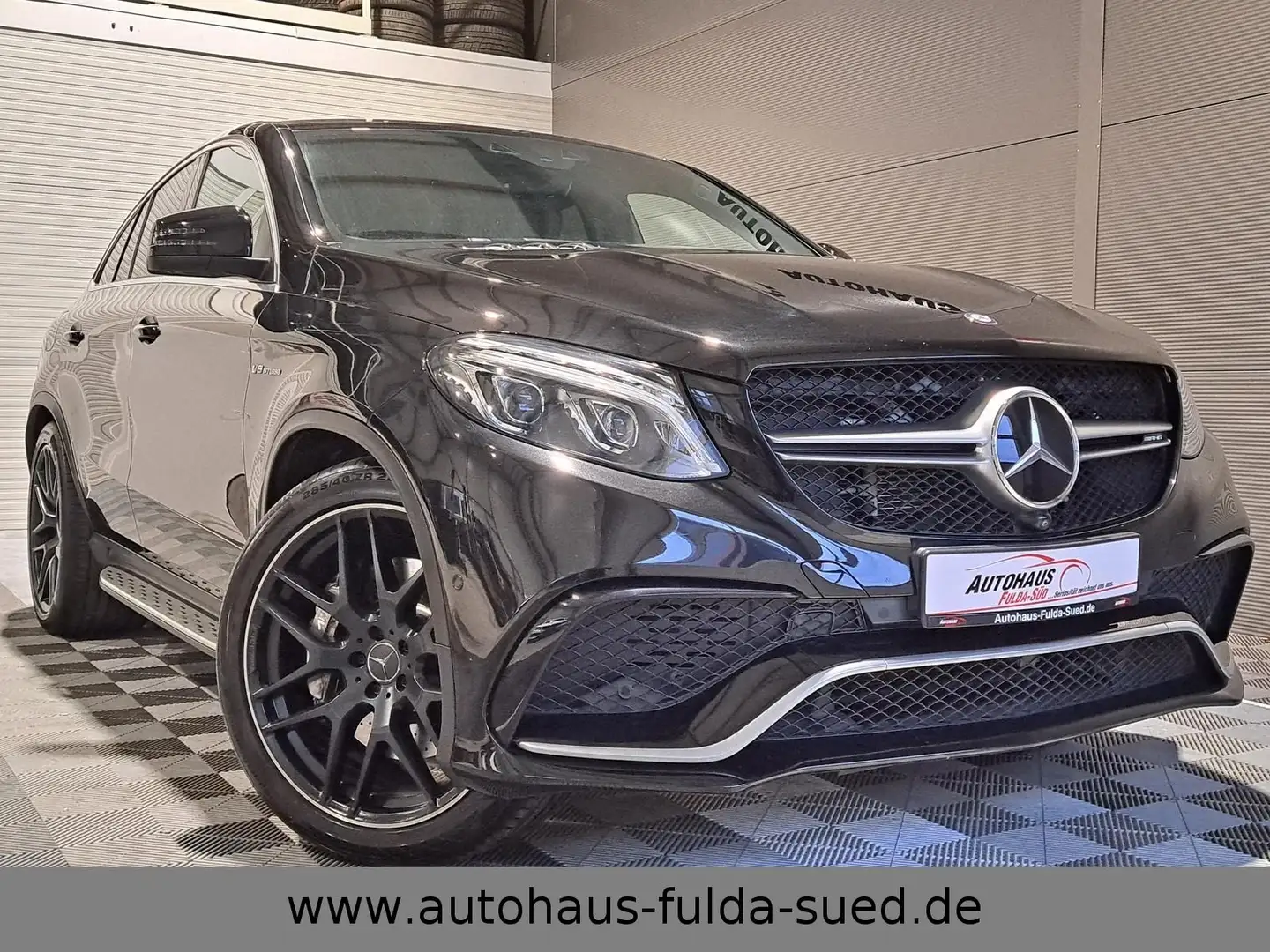 Mercedes-Benz GLE 63 AMG 4Matic°ACC°360°AHK°ILS°H&K°Massage°BT Schwarz - 1