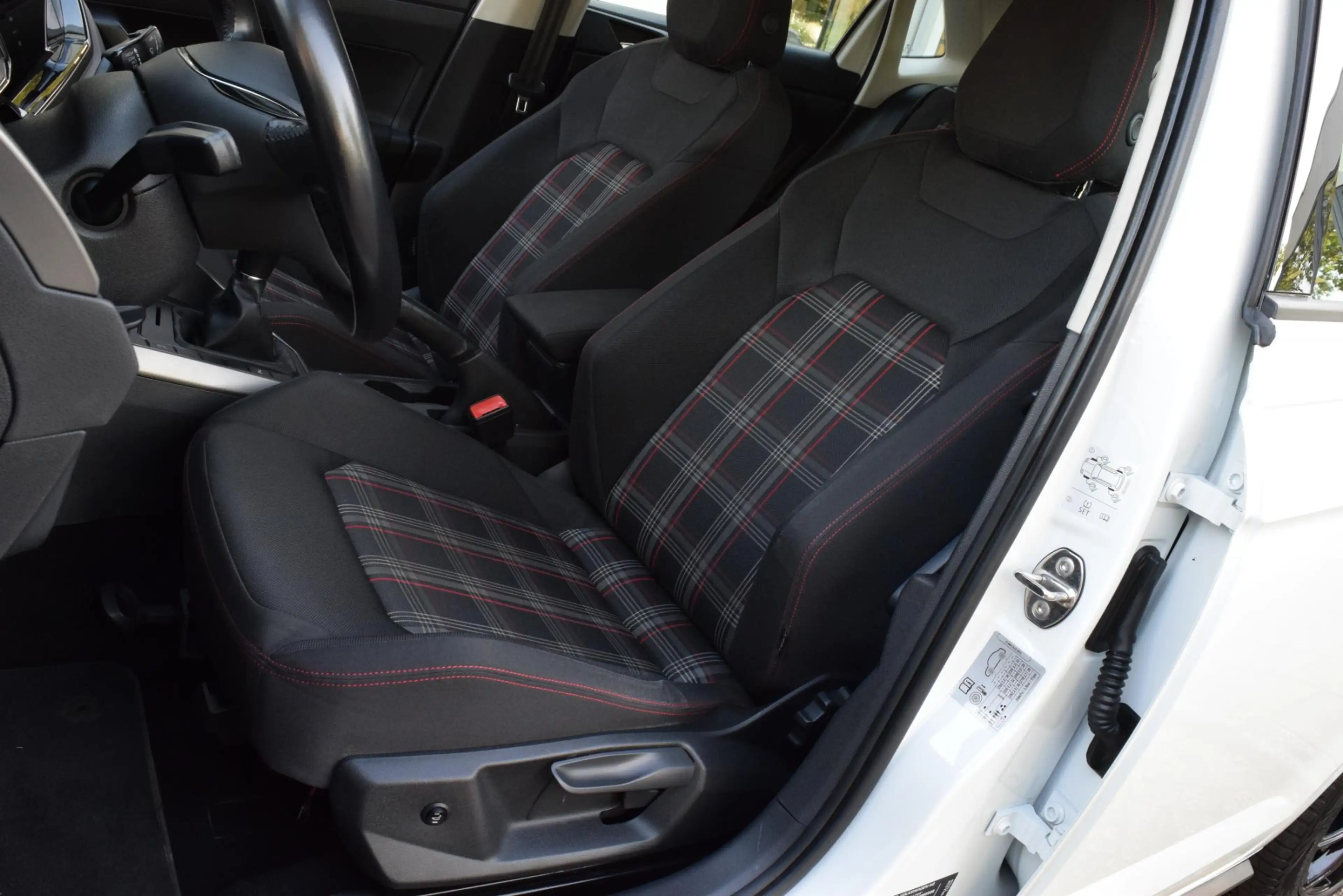 Volkswagen Polo GTI 1.0 TSI|18"|GTI int.|Stoelverw.|ACC|Cam.|Carplay — photo 16