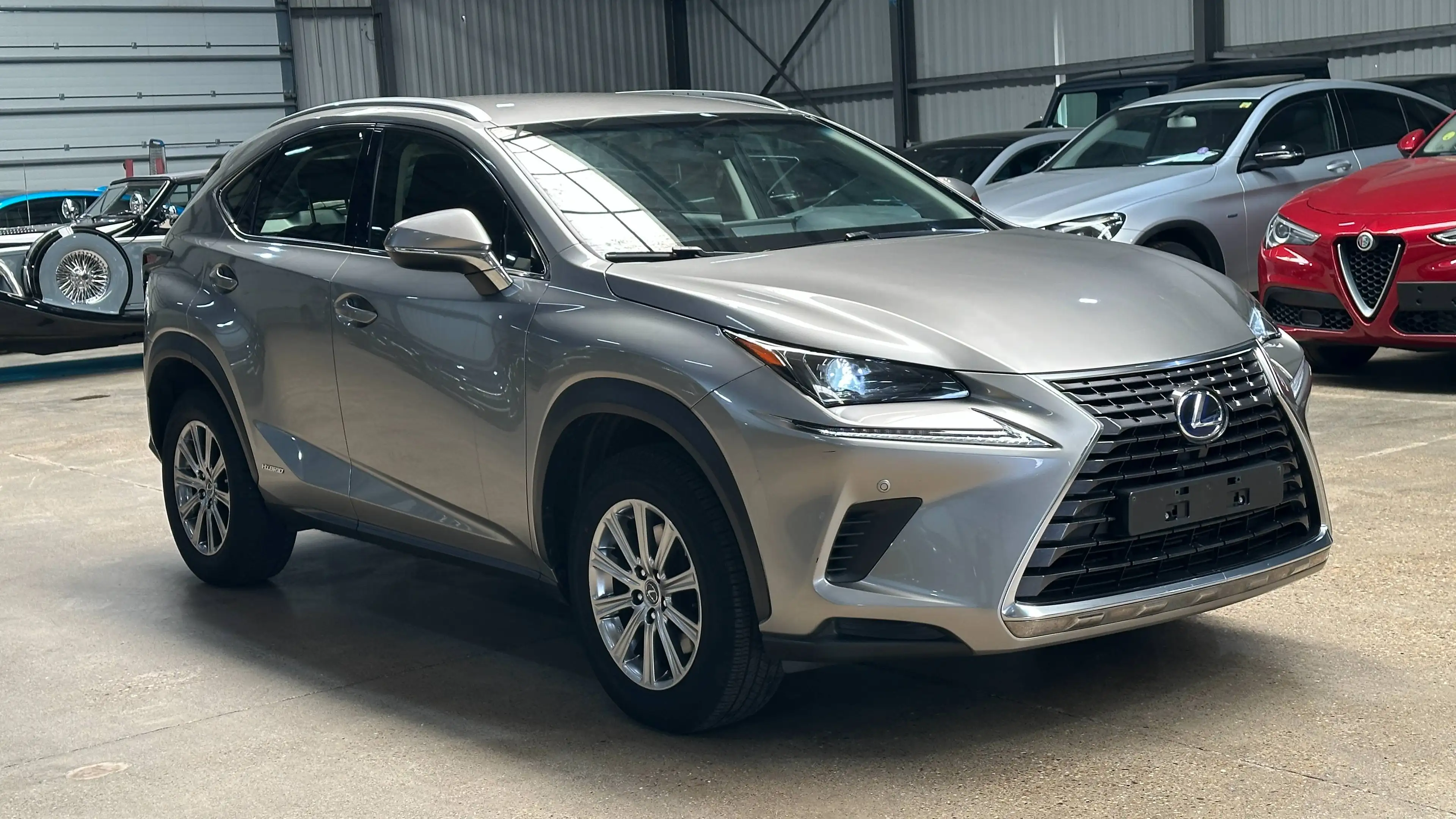 Lexus NX 300h NX 300h 2.5i AWD Business Edition  E-CVT (EU6.2) — photo 3