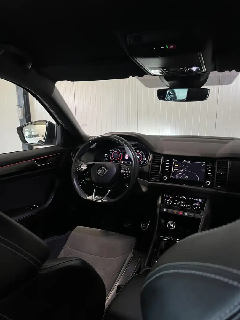 Skoda Kodiaq 1.5 TSI 150PK Sportline Virtual Trekhaak Canton Gris - 2