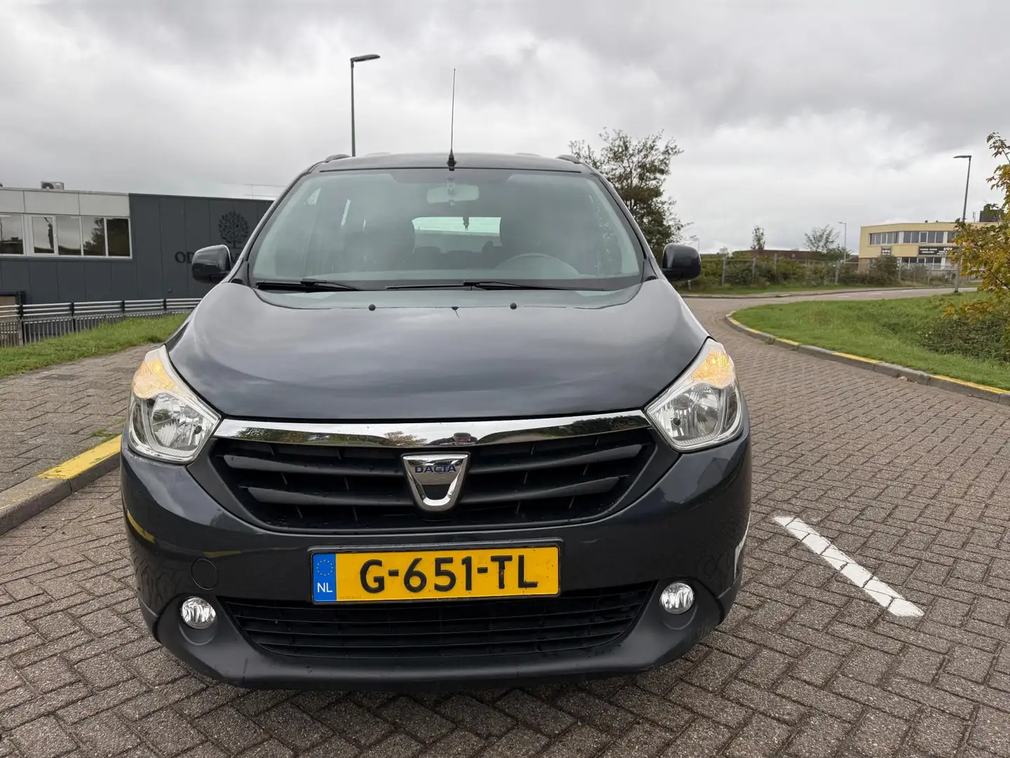 Dacia Lodgy 1.2 TCe Robust 7p. Grijs - 2