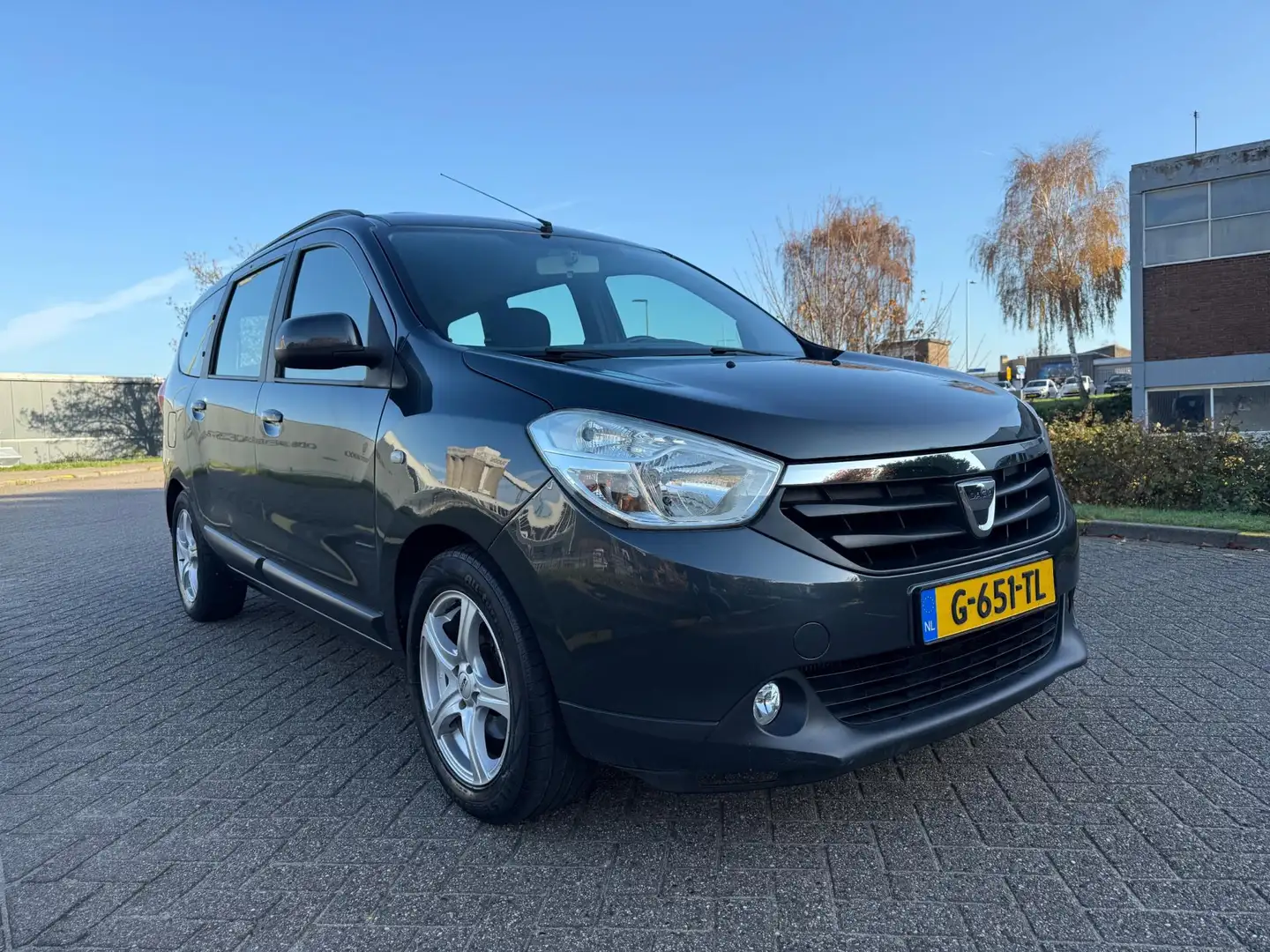 Dacia Lodgy 1.2 TCe Robust 7p. Grijs - 2