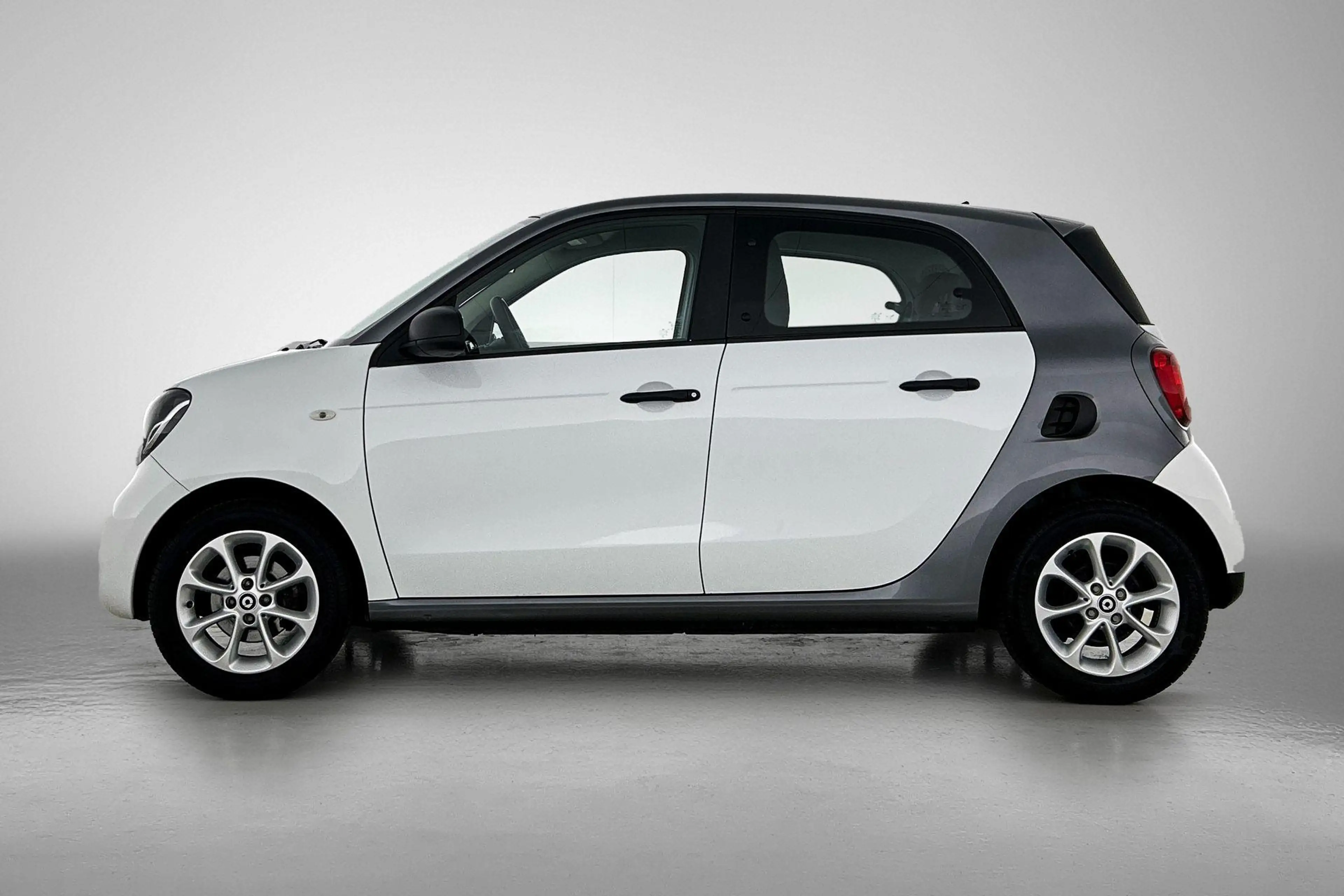 smart forFour 1.0 Business Solution — photo 6