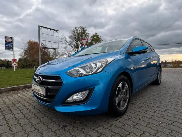 Hyundai i30 cw blue Trend