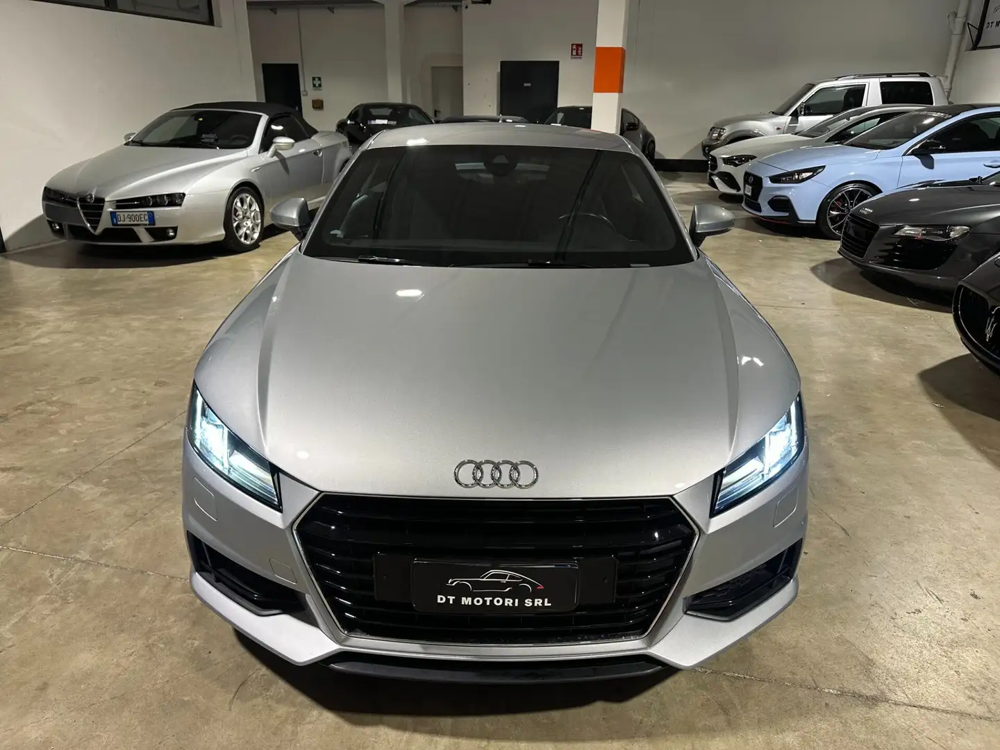 Audi TT Coupé 2.0 TFSI S line - FULL LED - SENSORI srebrna - 2