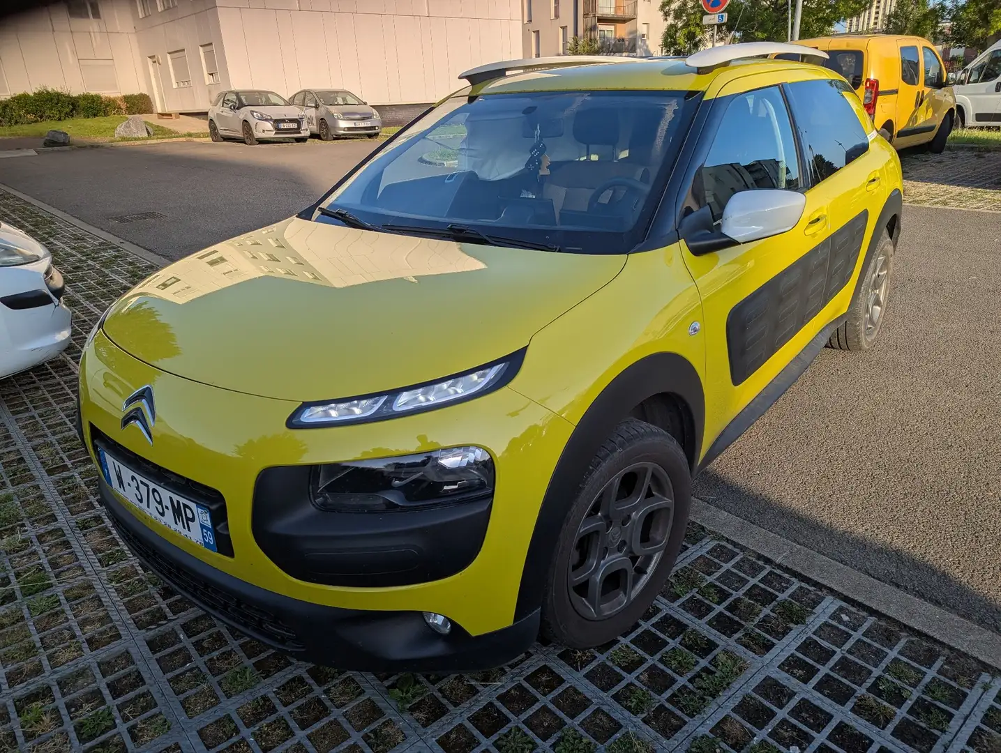 Citroen C4 Cactus PureTech 82 Feel Edition - 1
