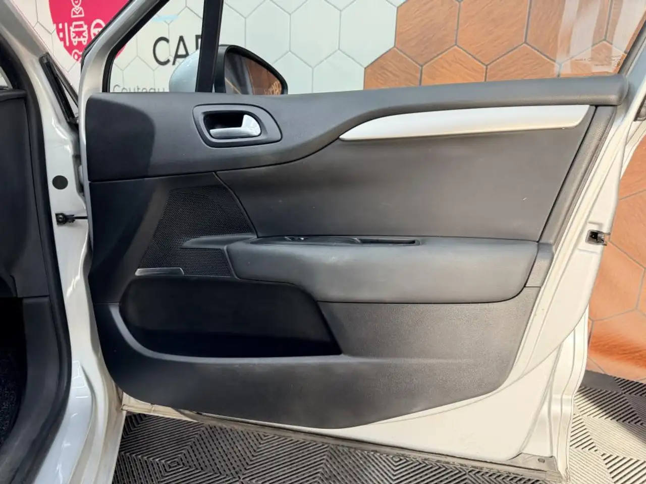 Citroen C4 Berline — photo 29