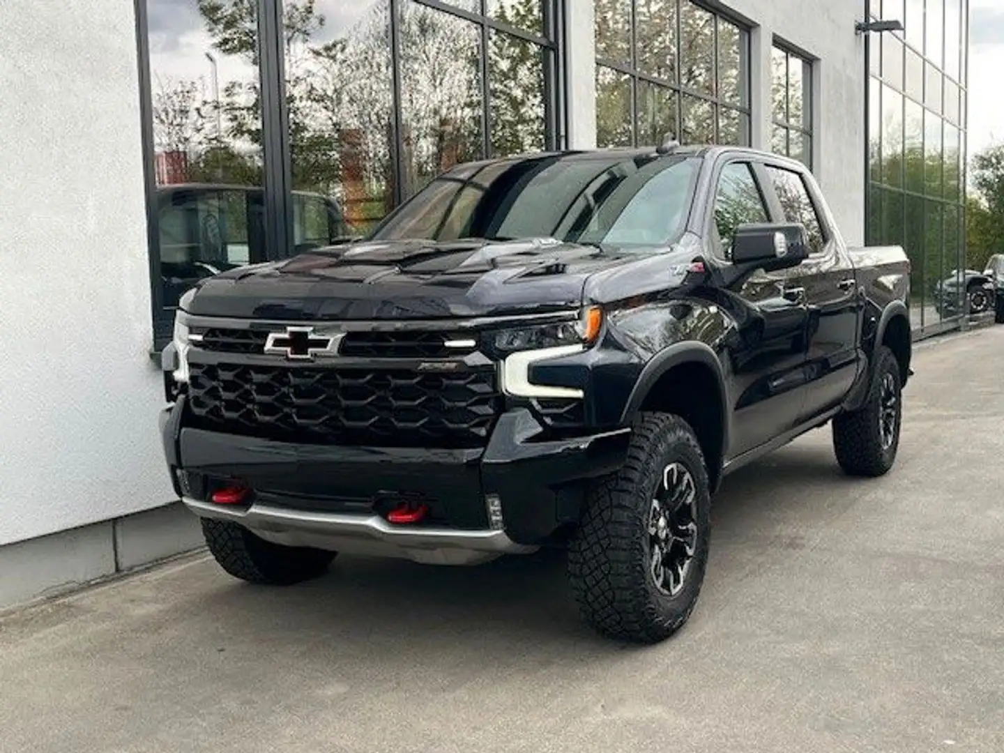 Chevrolet Silverado 1500 Crew Cab ZR2 6.2l 4.99% Grau - 2