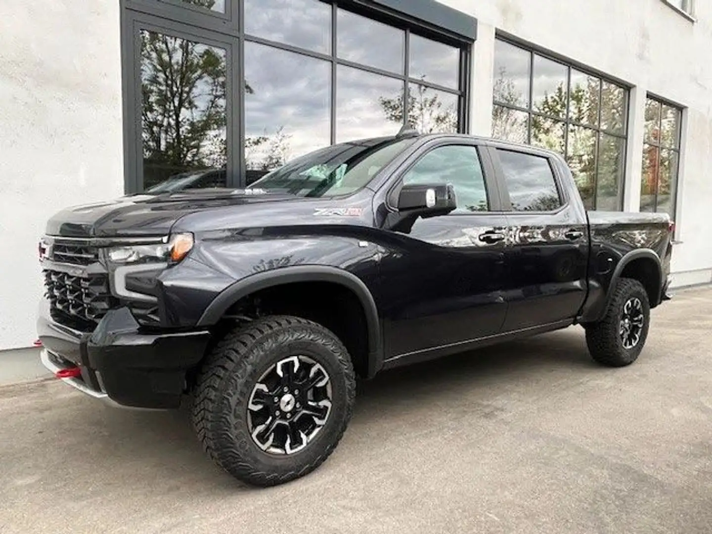 Chevrolet Silverado 1500 Crew Cab ZR2 6.2l 4.99% Grau - 1