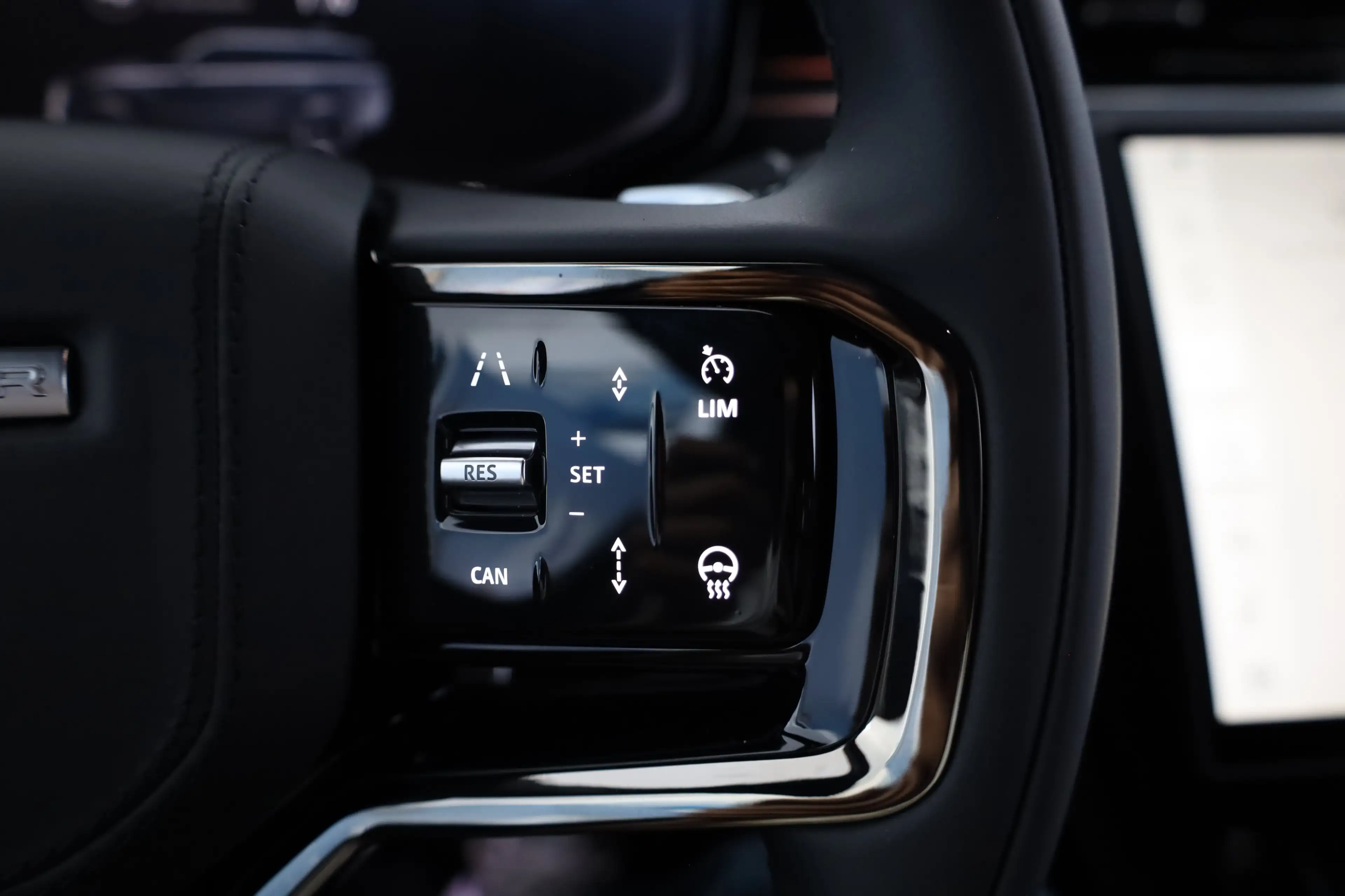 Land Rover Range Rover Sport P460e Dynamic HSE AWD 3.0 PHEV — photo 15