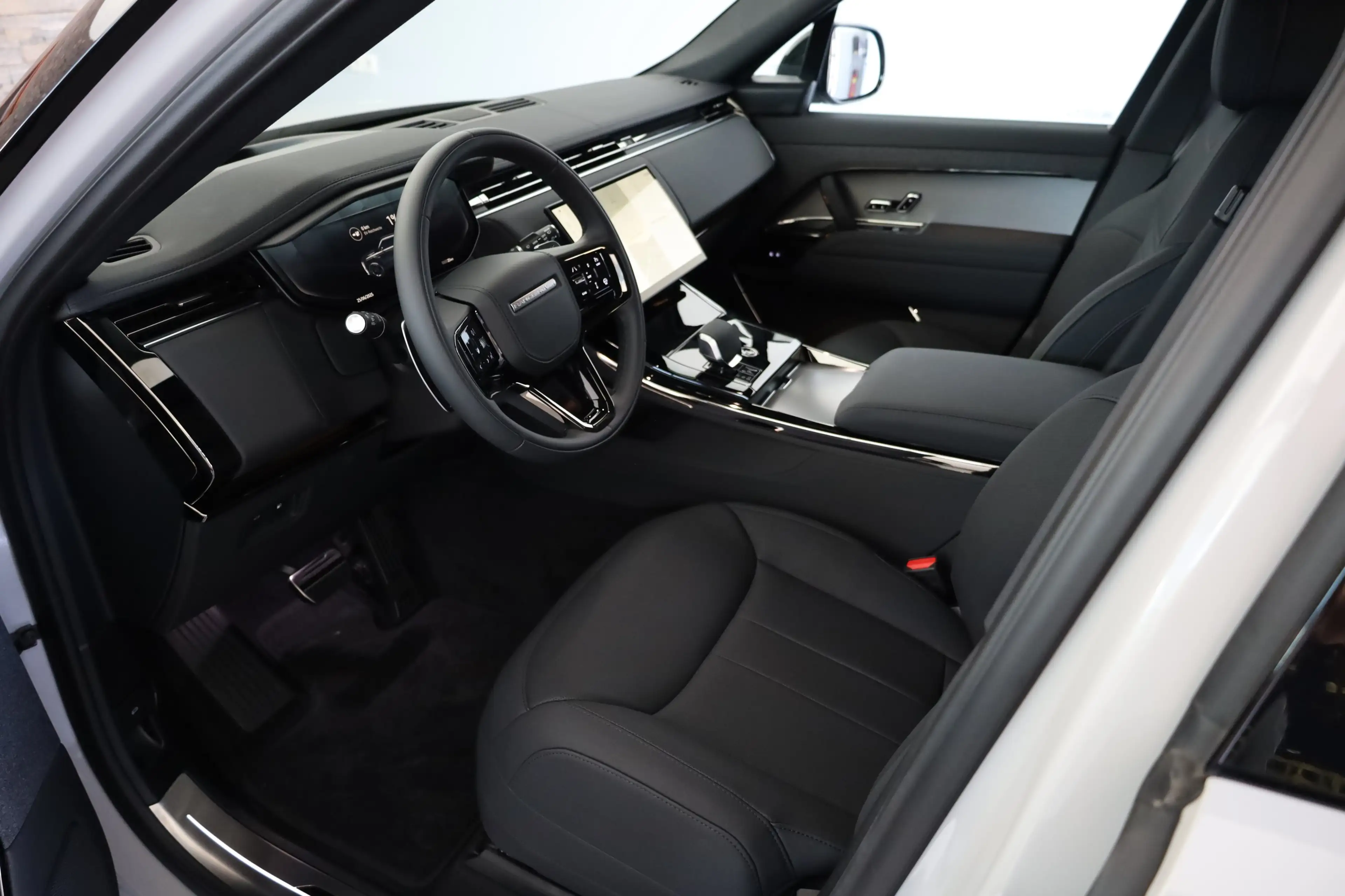 Land Rover Range Rover Sport P460e Dynamic HSE AWD 3.0 PHEV — photo 8