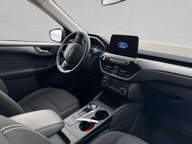 Ford Kuga view 4