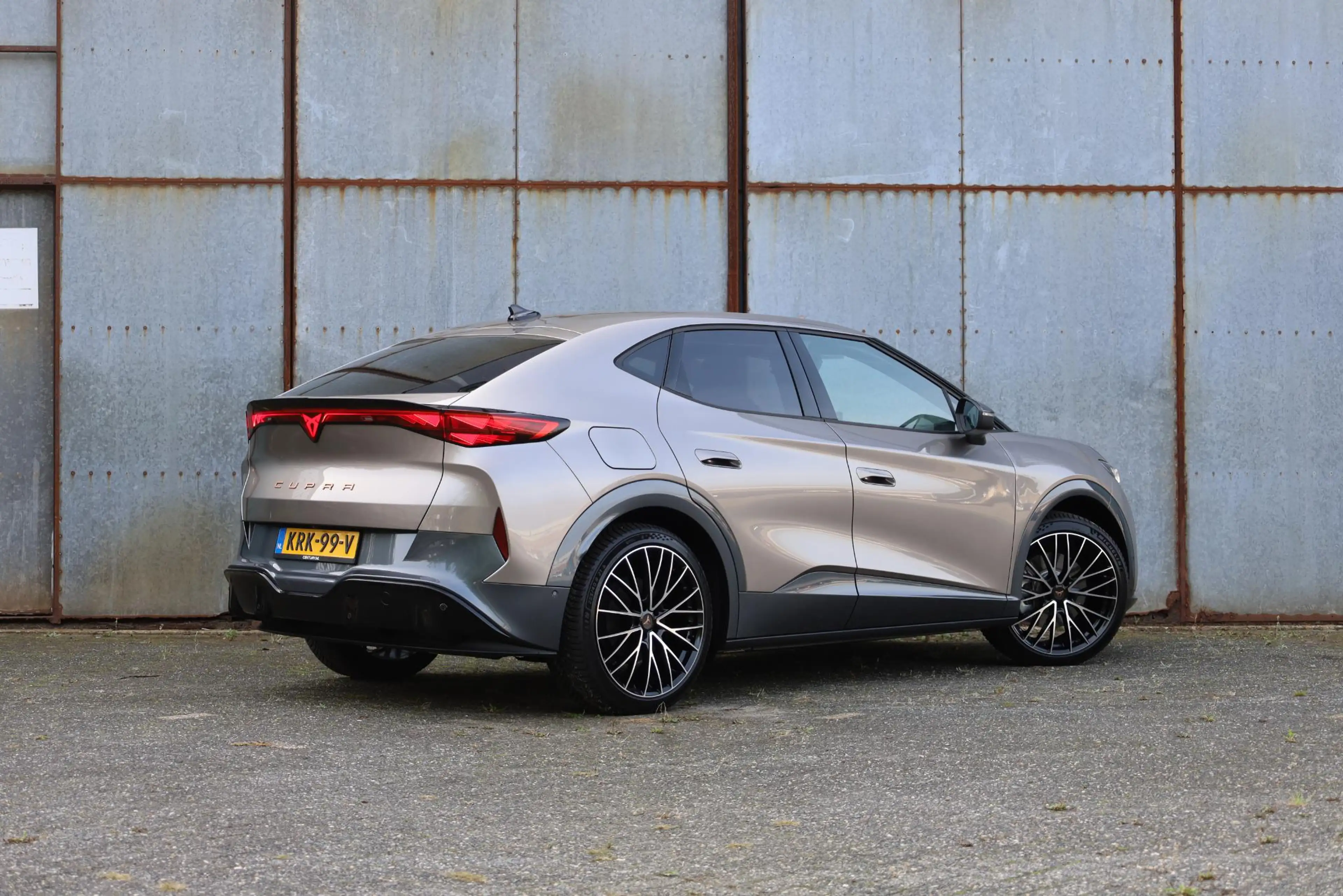 CUPRA Tavascan Business + 286pk 82 kWh 21 inch Allseason | Winter — photo 3