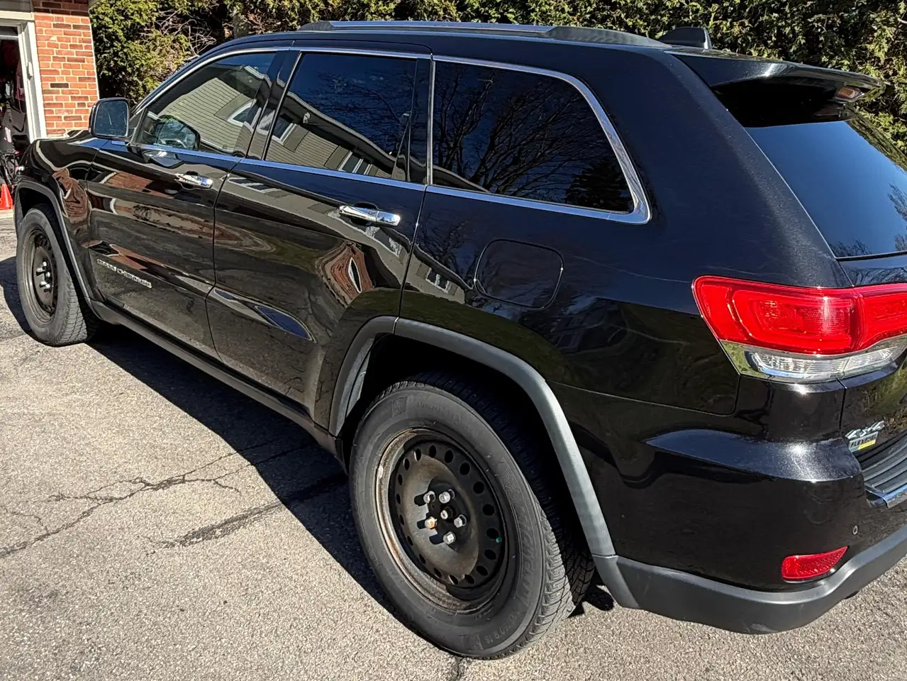 Jeep Grand Cherokee снимка Jeep Grand Cherokee