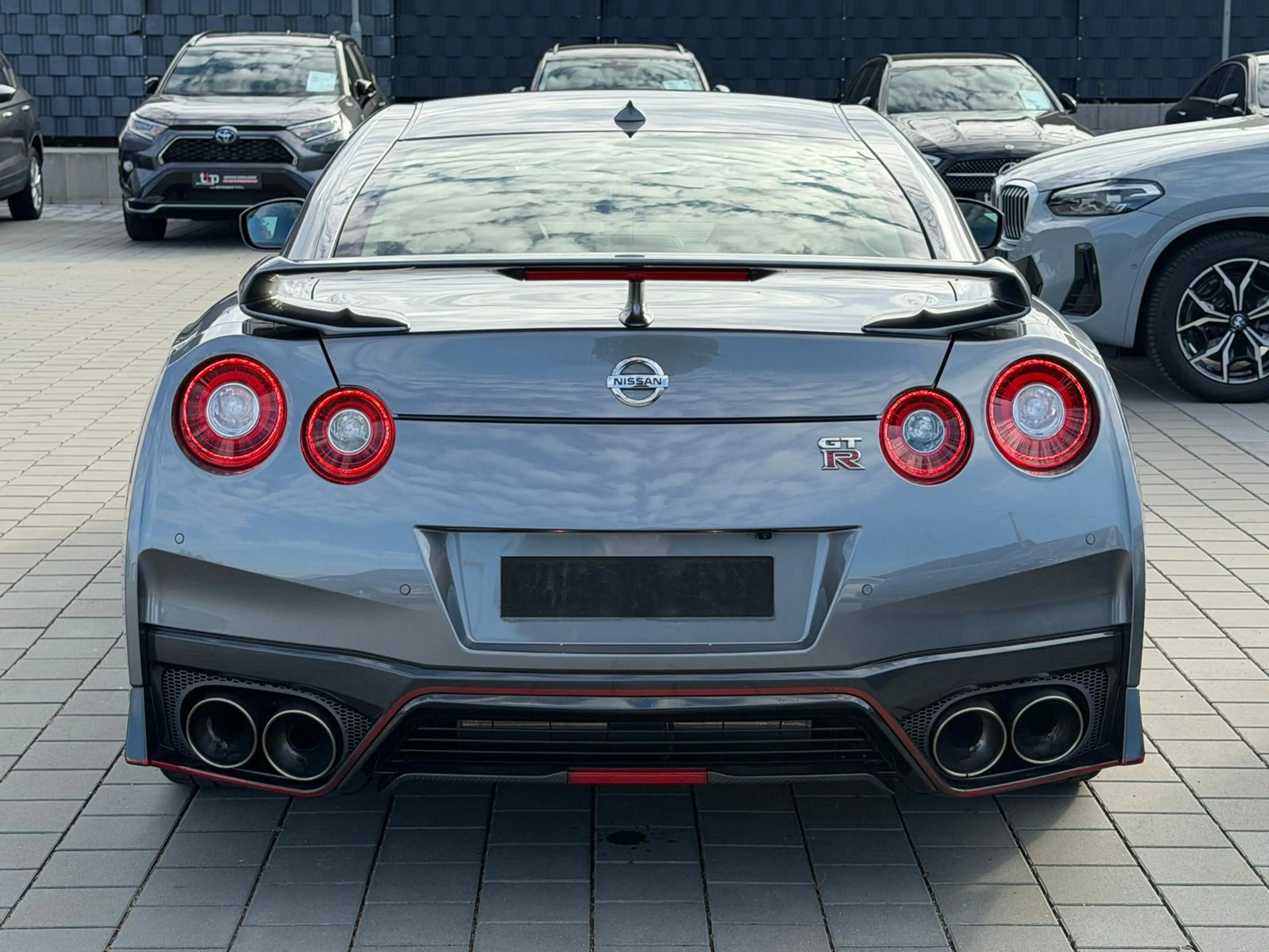 Nissan GT-R Track Edition 1.Hand Scheckheftgepflegt — photo 6
