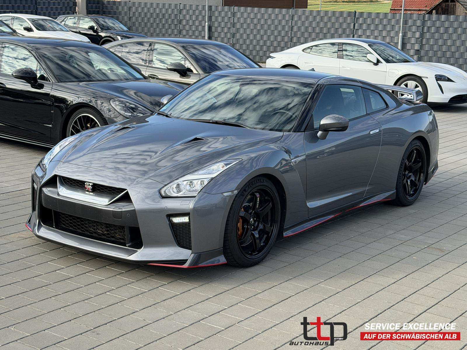 2017 Nissan GT-R