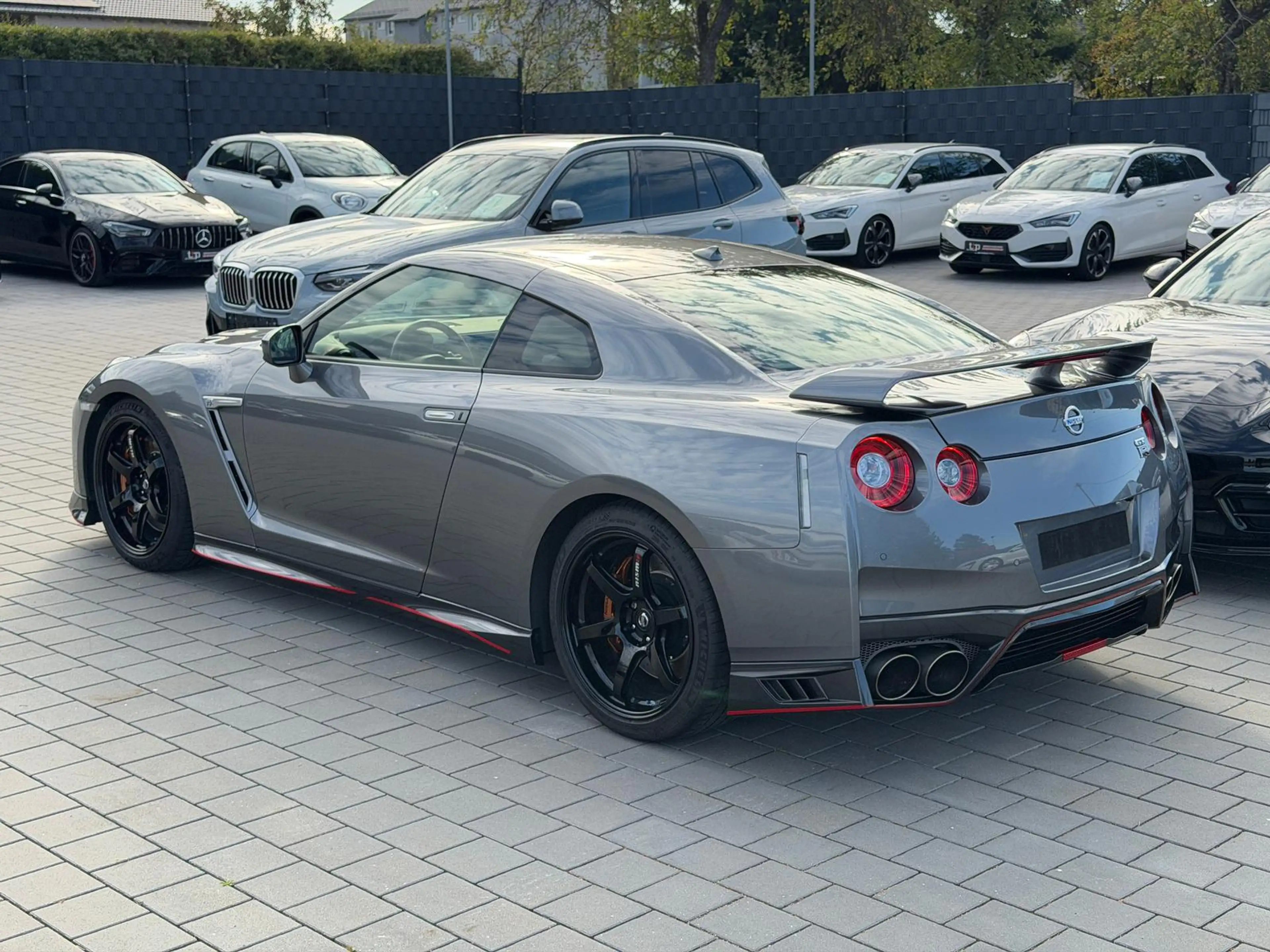 Nissan GT-R Track Edition 1.Hand Scheckheftgepflegt — photo 5