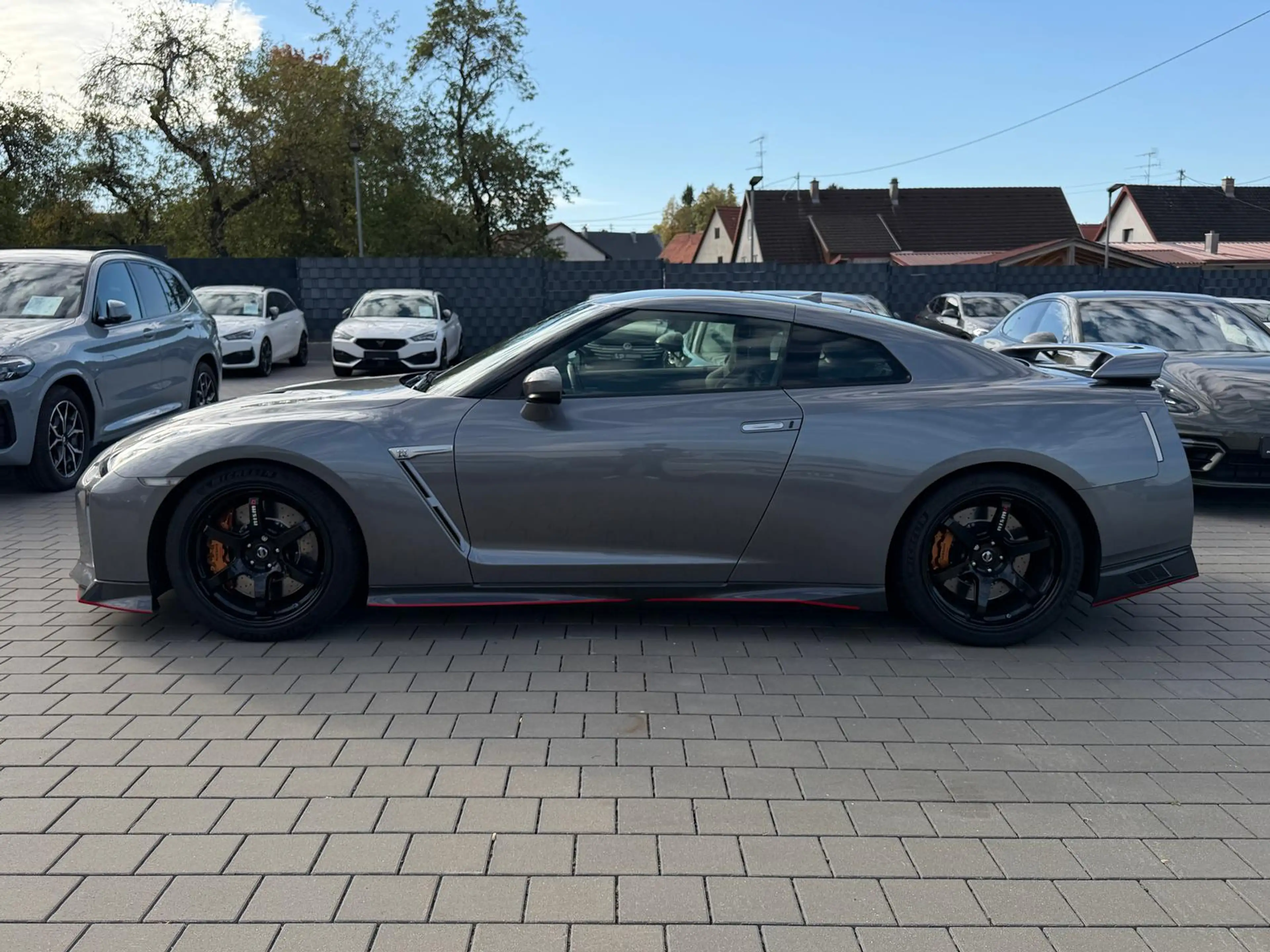 Nissan GT-R Track Edition 1.Hand Scheckheftgepflegt — photo 4