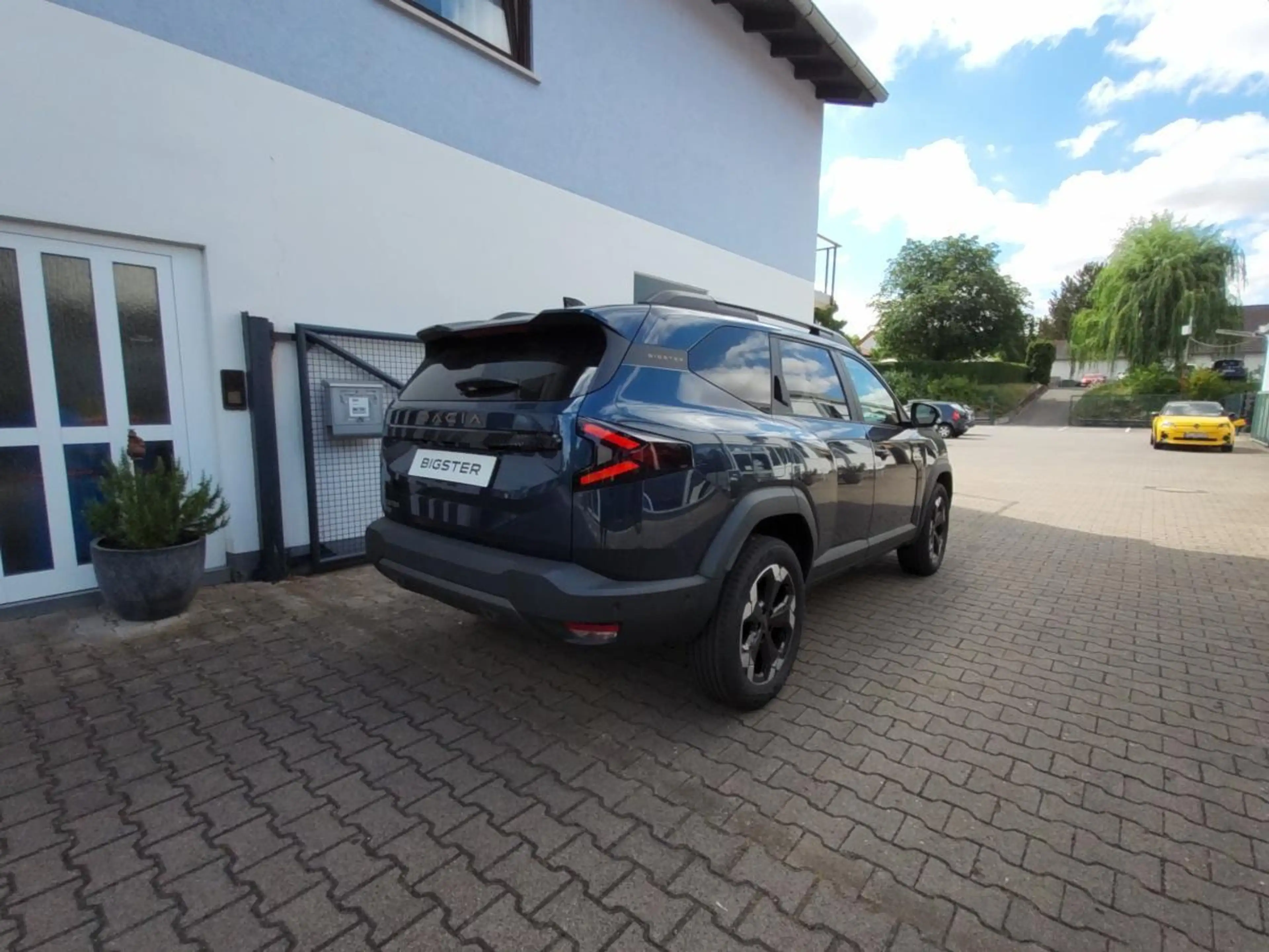 Dacia Bigster Extreme TCe 140 — photo 4